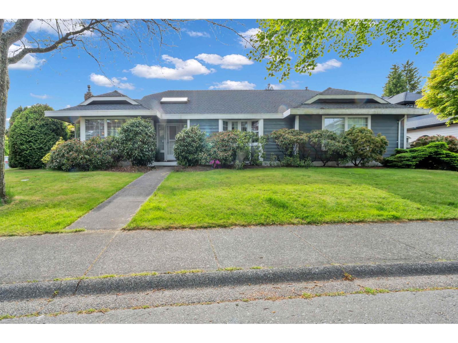 2151 148a Street Property Photo 2