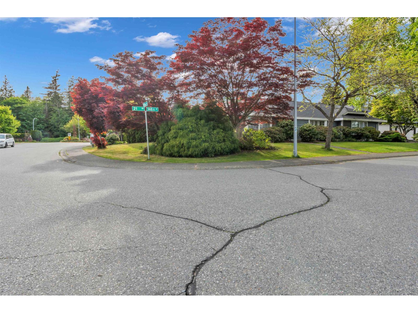 2151 148a Street Property Photo 4