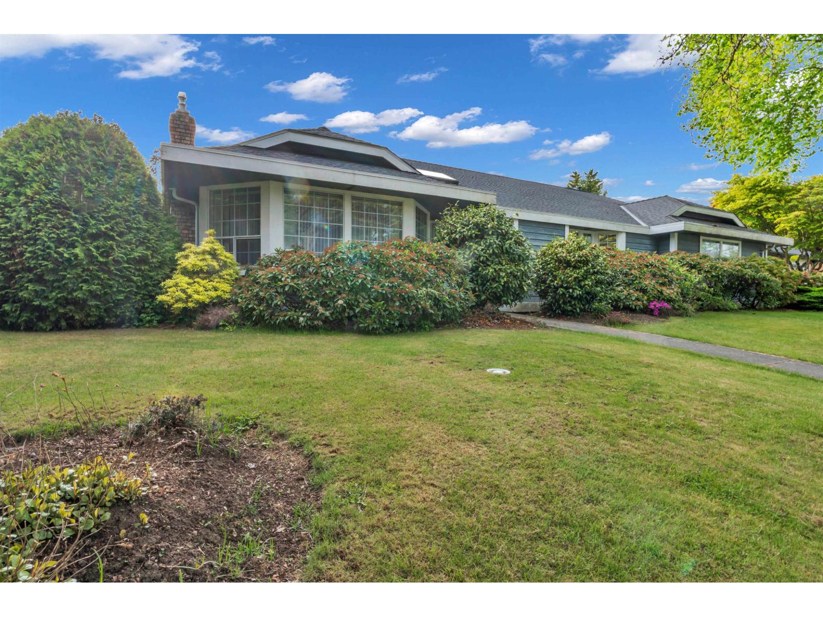 2151 148a Street Property Photo 5
