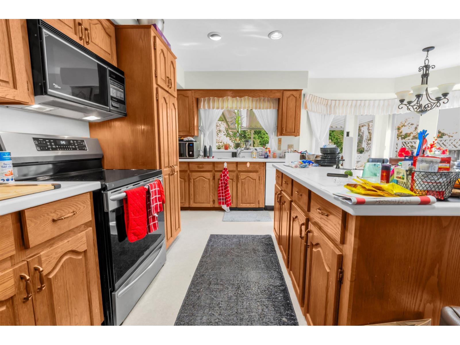 2151 148a Street Property Photo 13