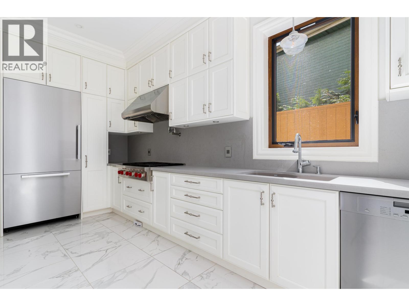 6771 Gamba Drive Property Photo 18