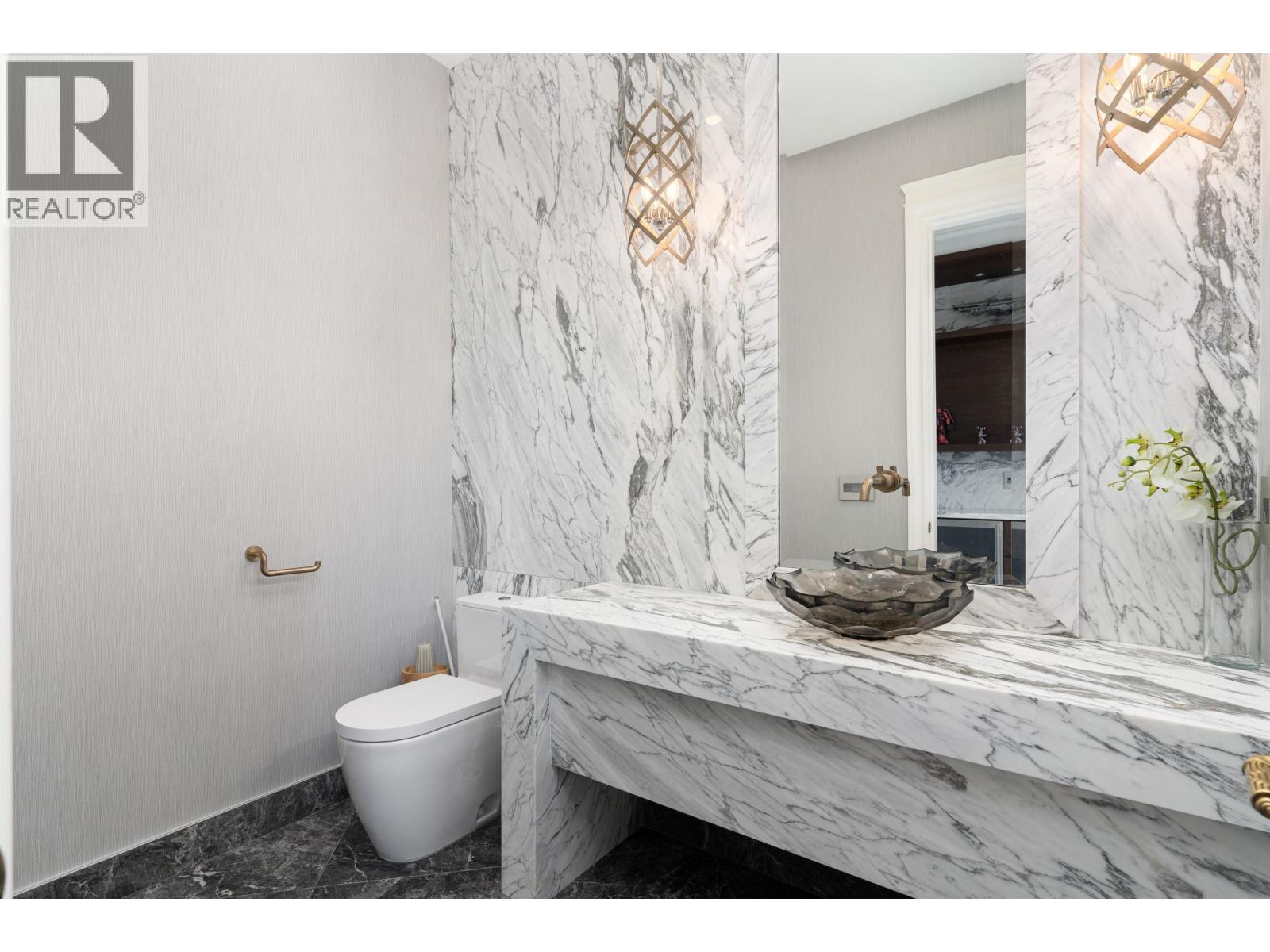 6771 Gamba Drive Property Photo 25