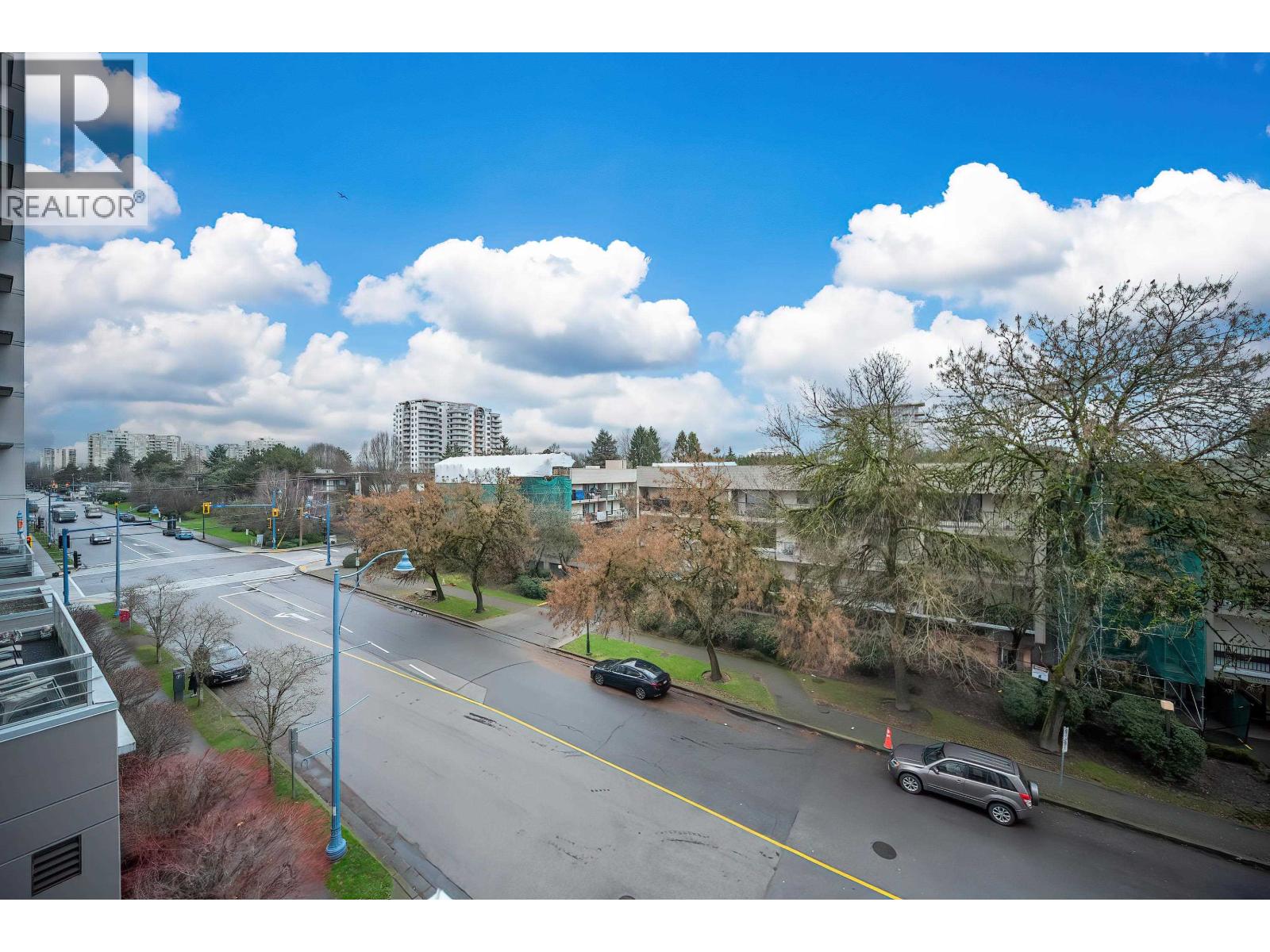 512 6833 Buswell Street Property Photo 21