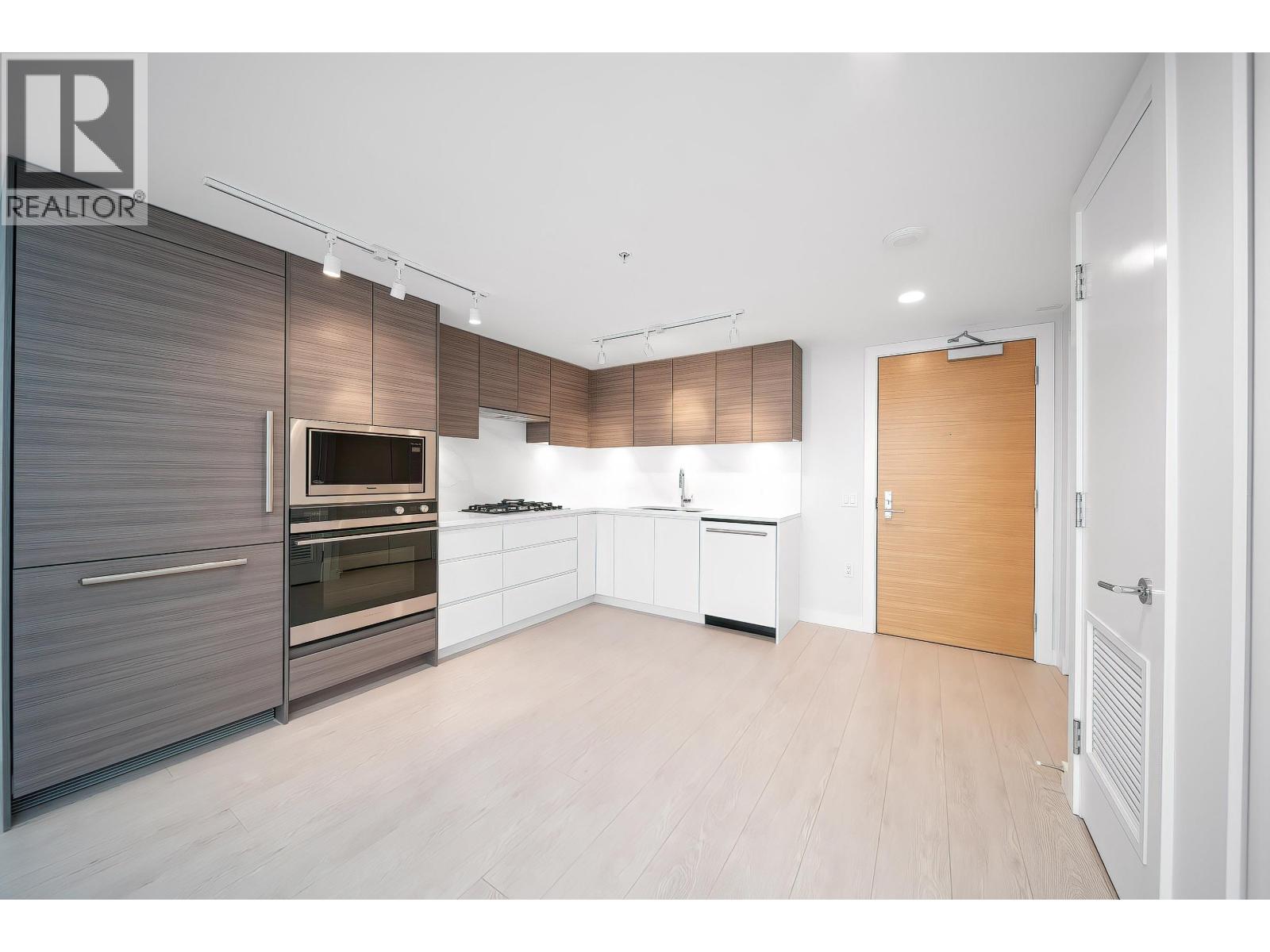 1603 6833 Buswell Street Property Photo 11