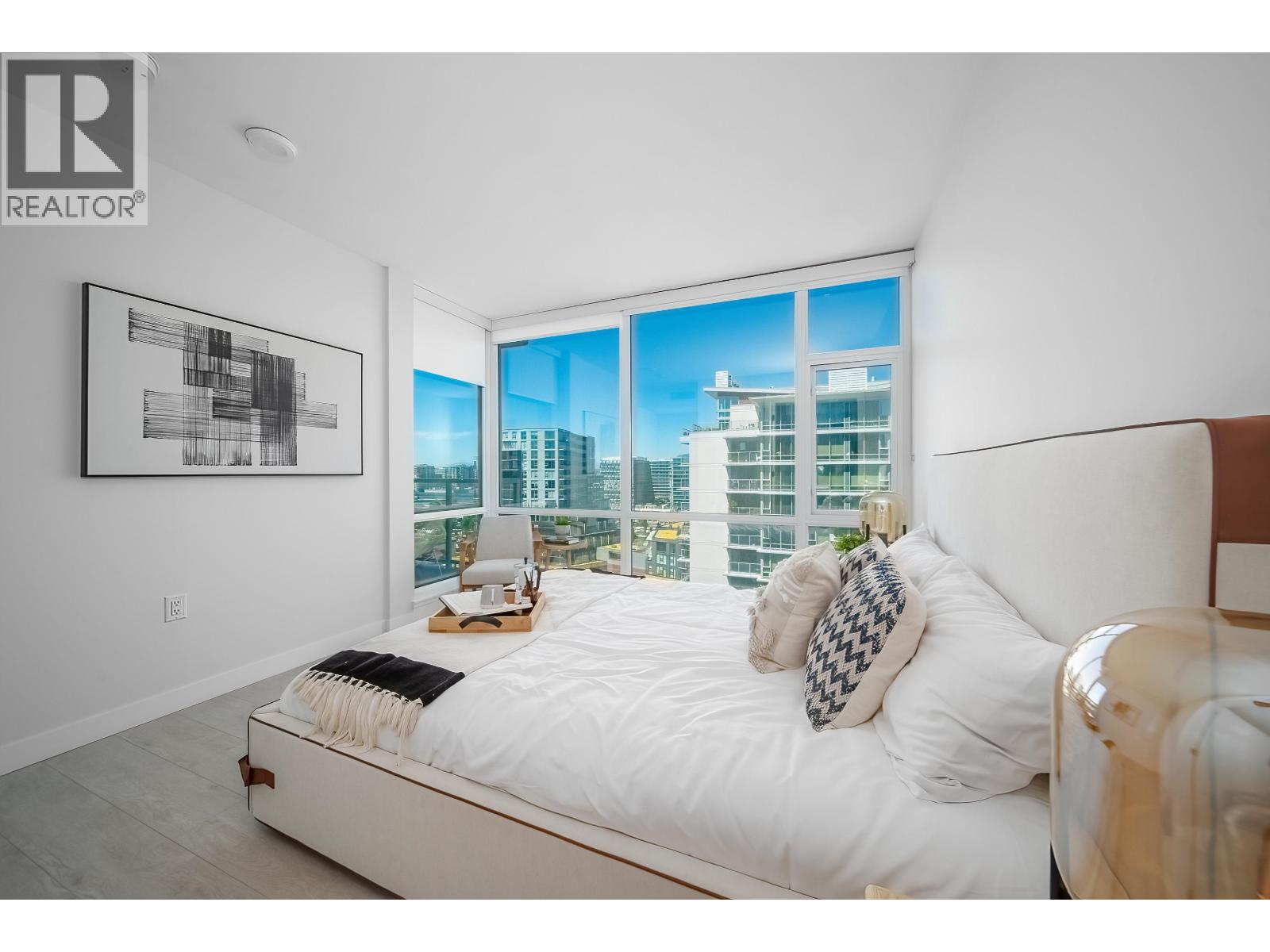 1706 6833 Buswell Street Property Photo 14