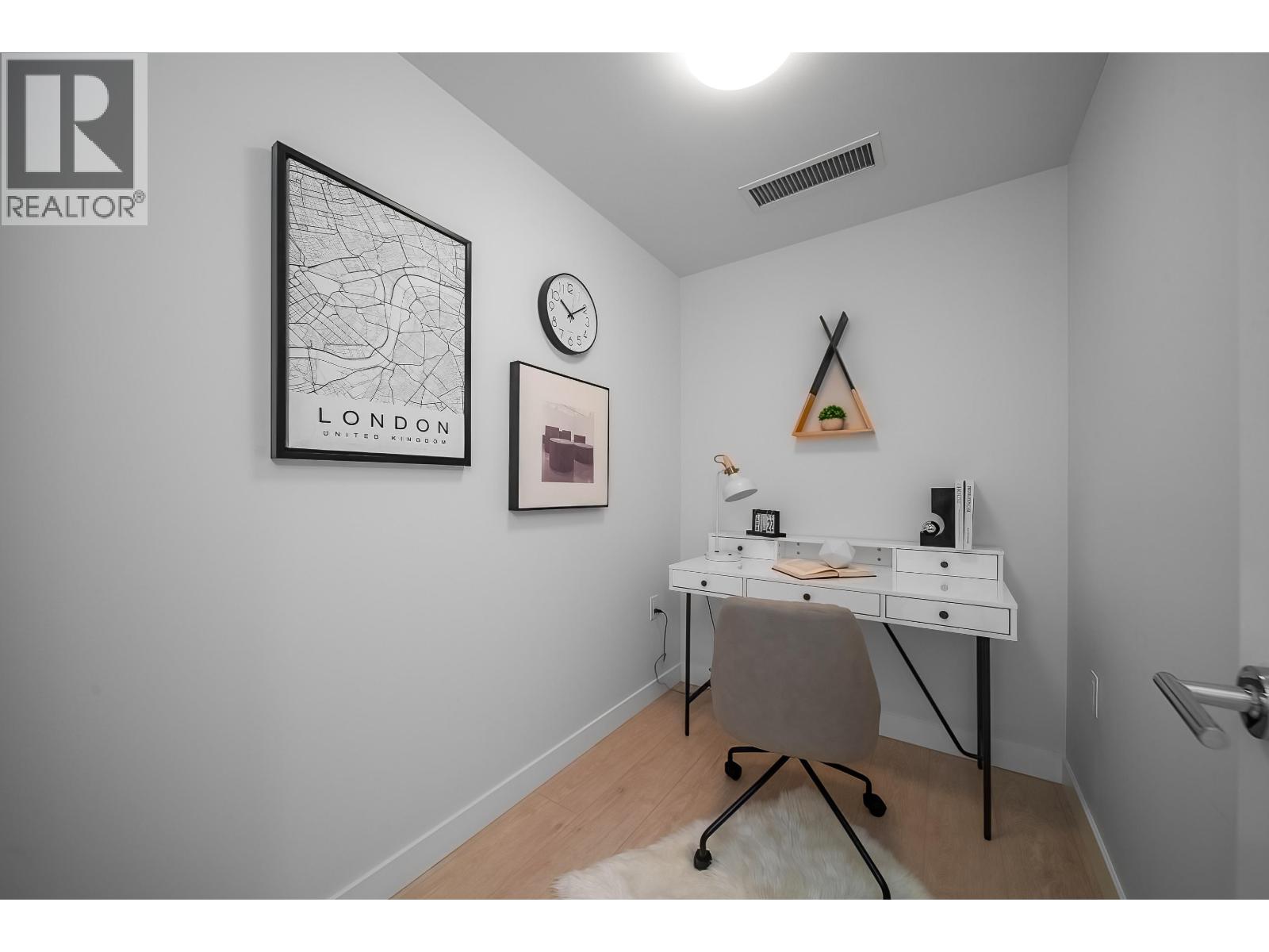 1706 6833 Buswell Street Property Photo 19
