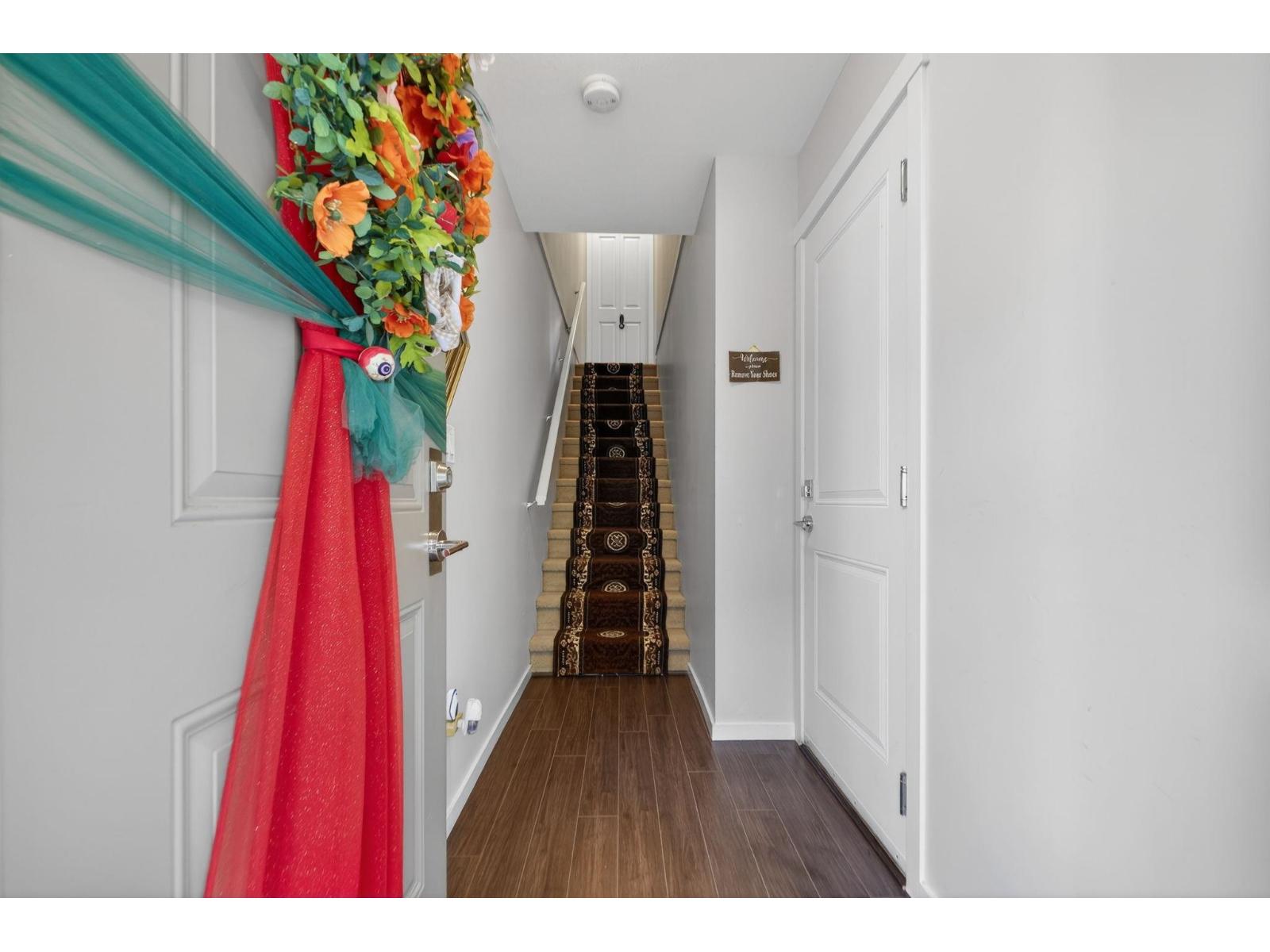 20 13886 62 Avenue Property Photo 4