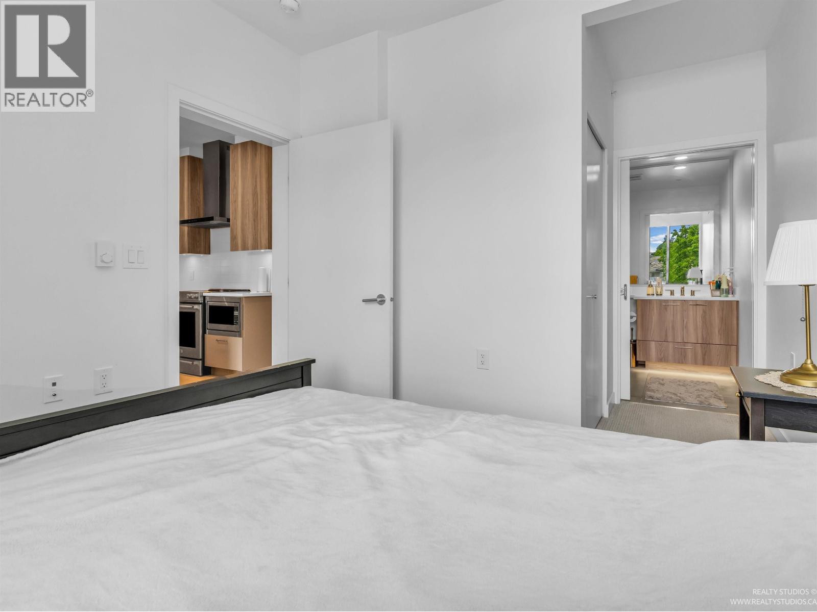 307 7599 15 Street Property Photo 15