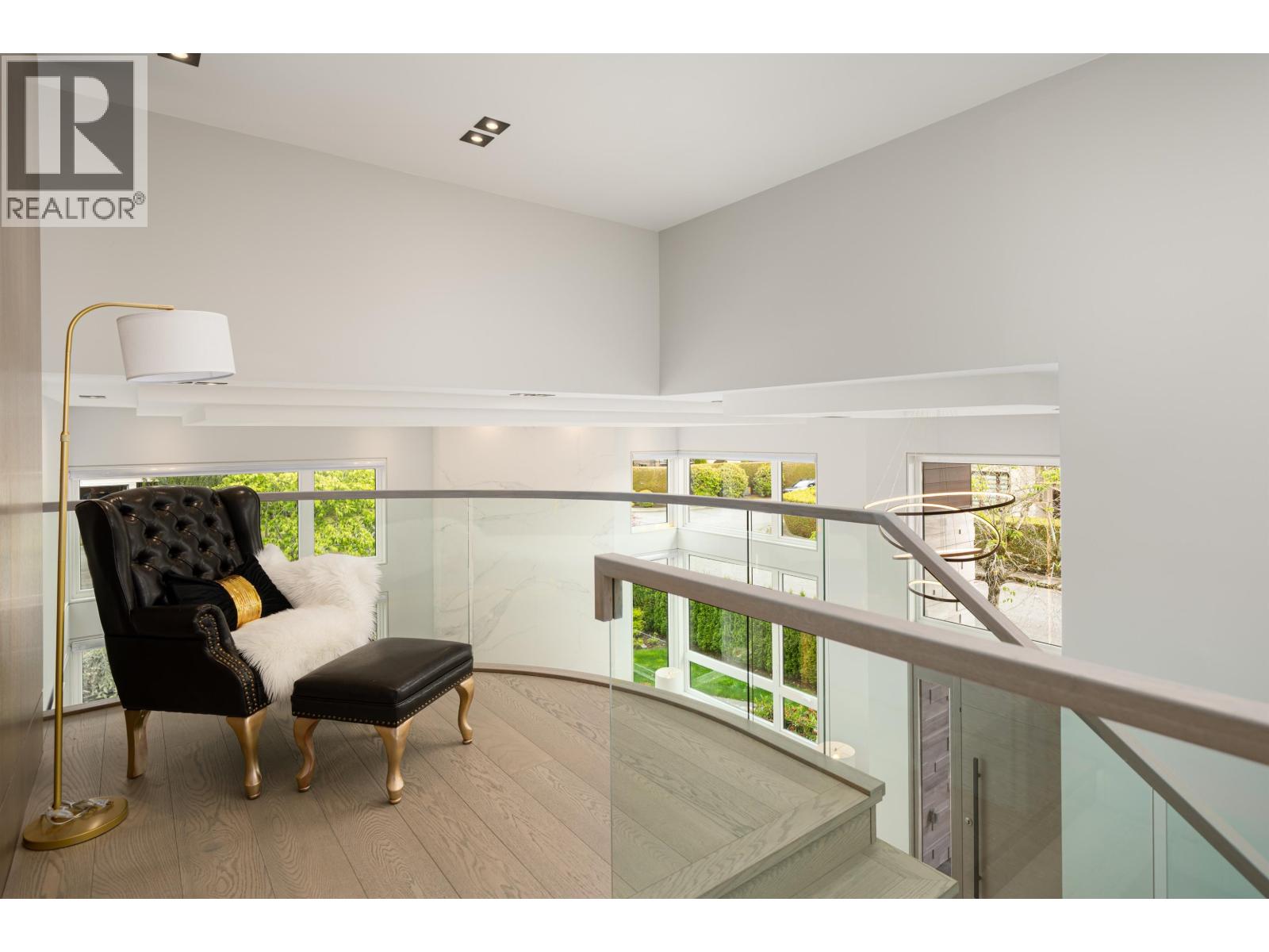 6571 Whiteoak Drive Property Photo 26
