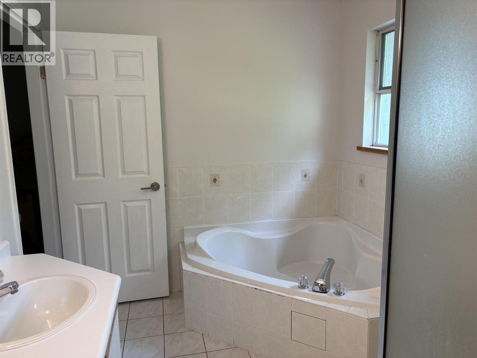 4227 W 14th Avenue Property Photo 15