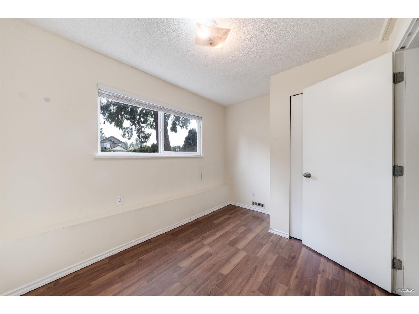9687 131 Street Property Photo 11