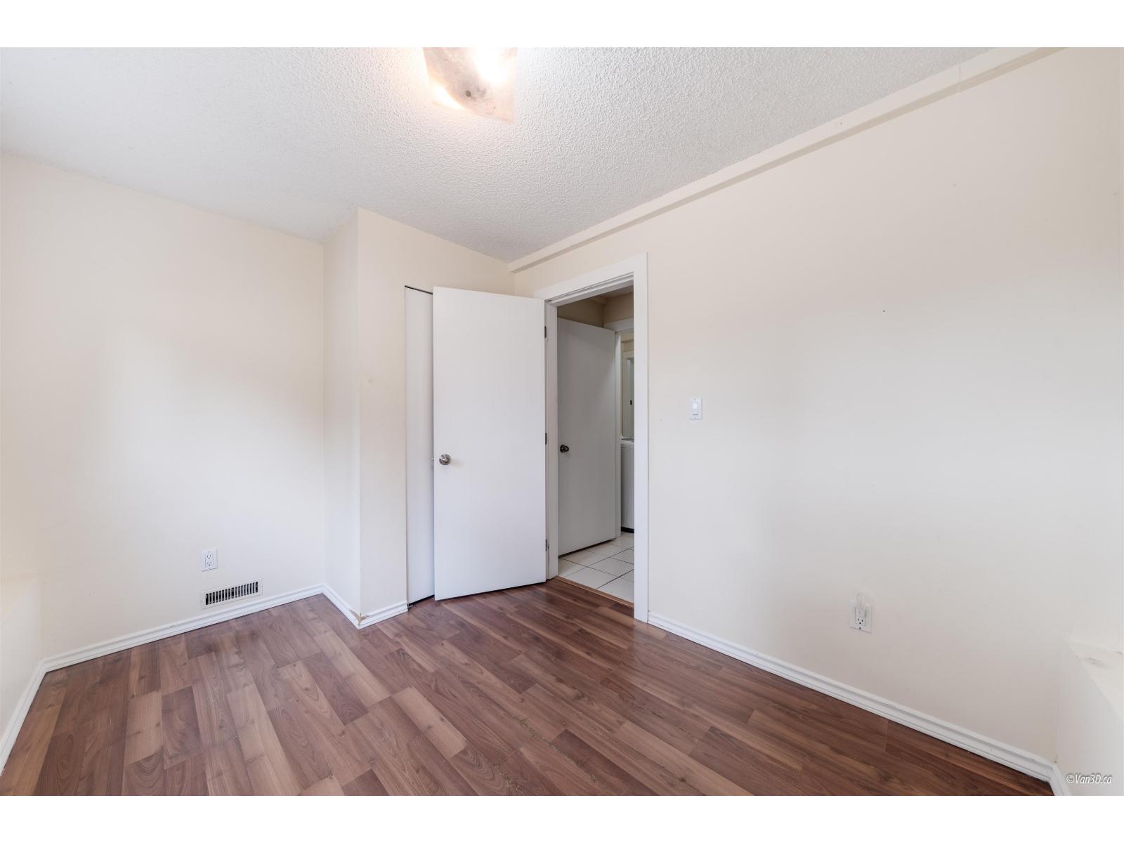 9687 131 Street Property Photo 12