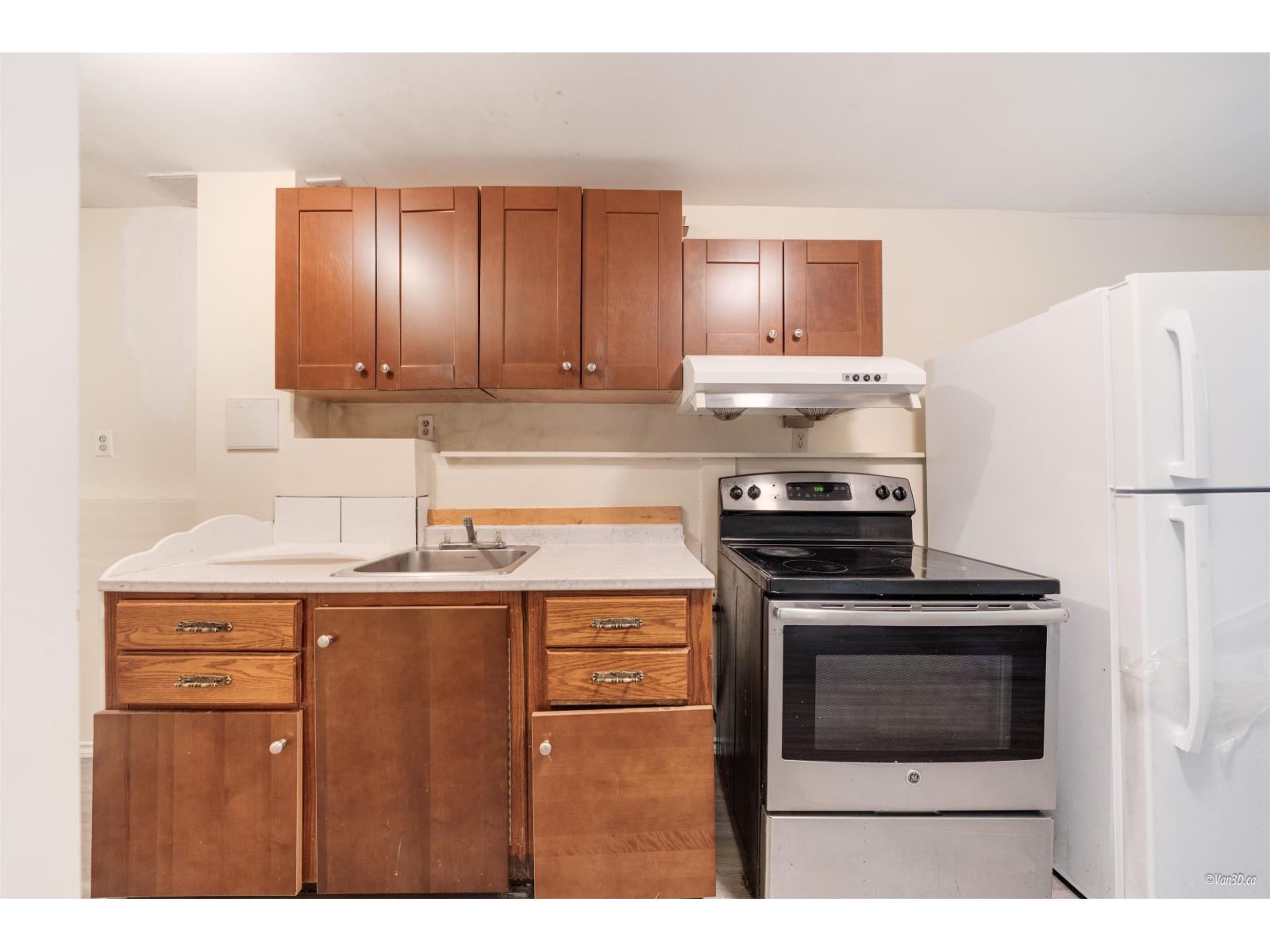 9687 131 Street Property Photo 23