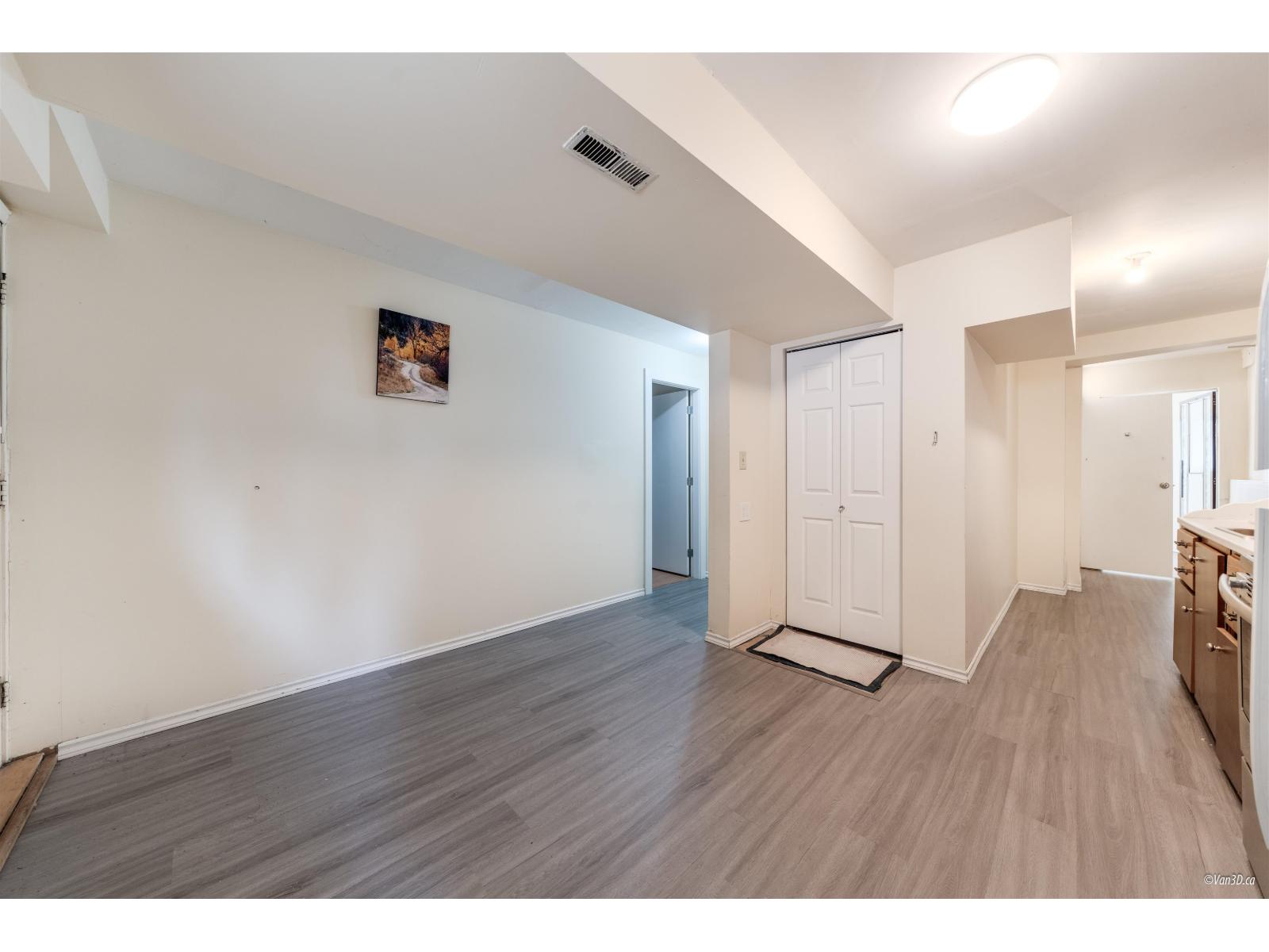 9687 131 Street Property Photo 25
