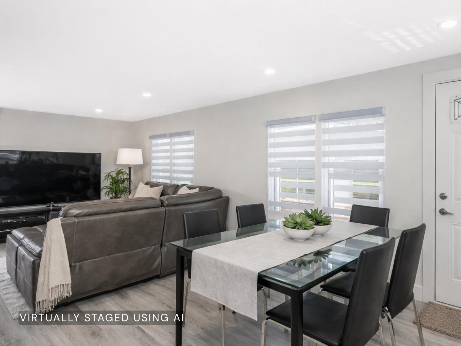 9 3031 200 STREET Property Photo 1
