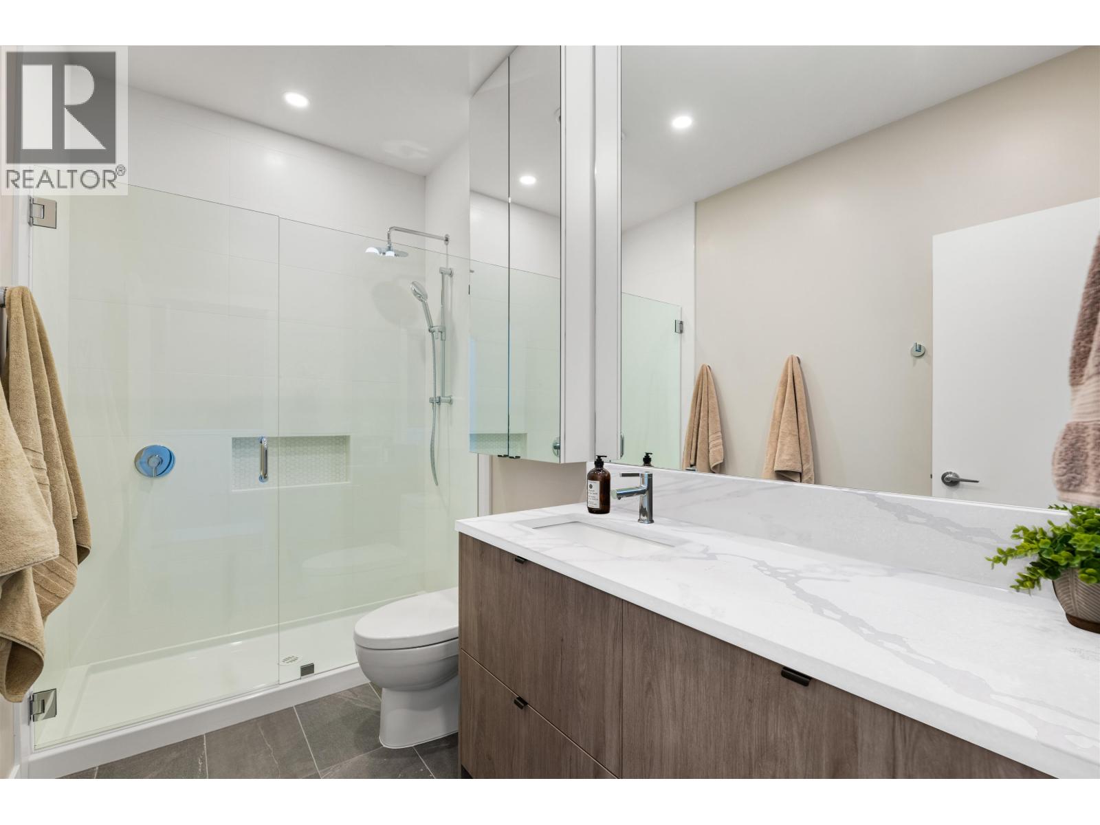 28 4000 Sunstone Way Property Photo 15