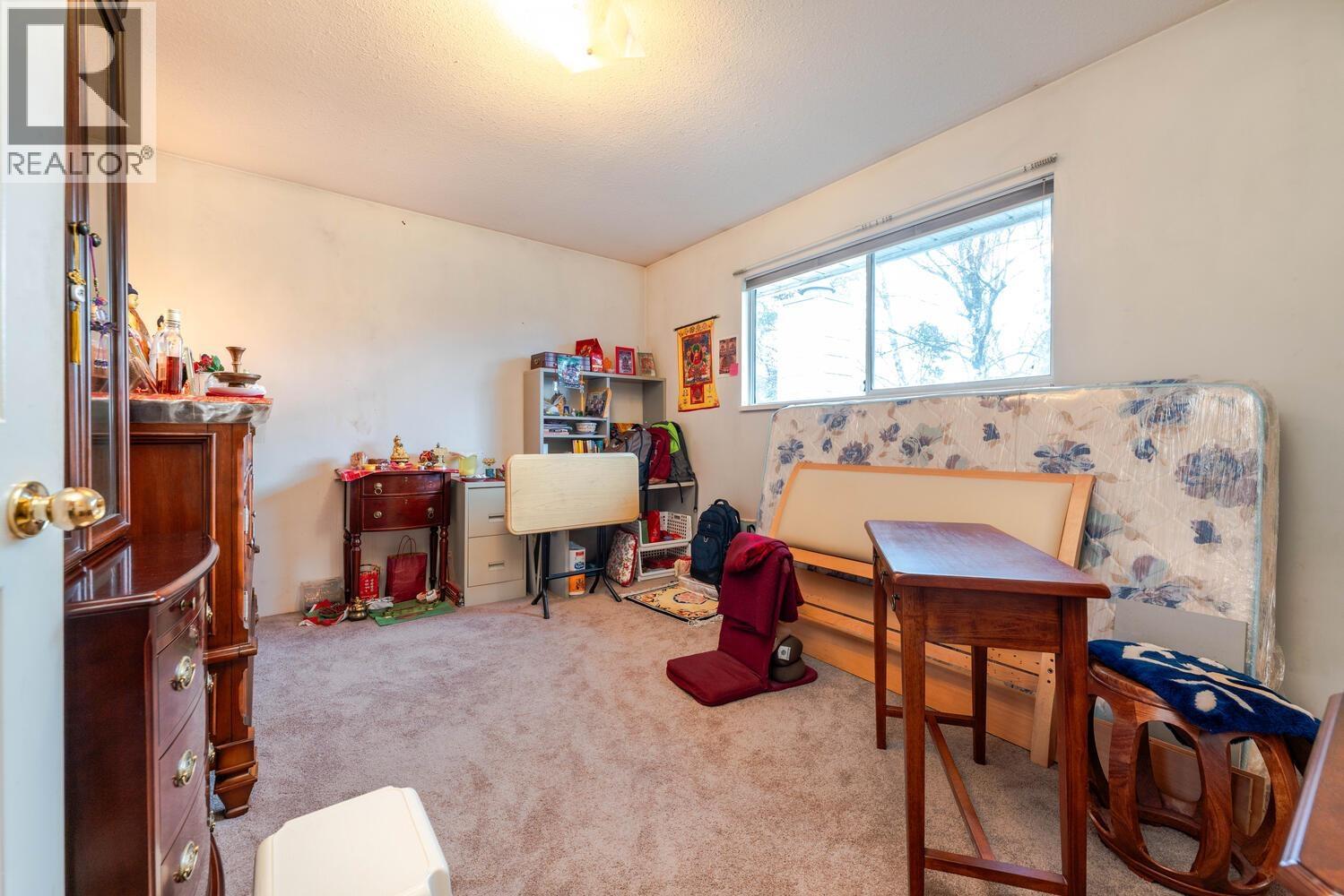 7660 Bridge Street Property Photo 19
