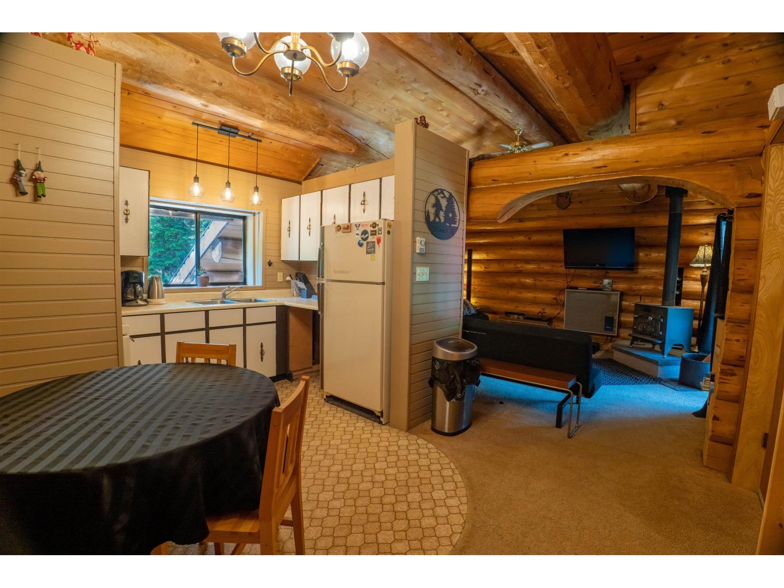 4 20649 Edelweiss Drive Property Photo 8