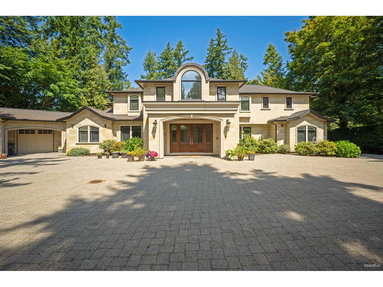 13939 28 Avenue Property Photo 1