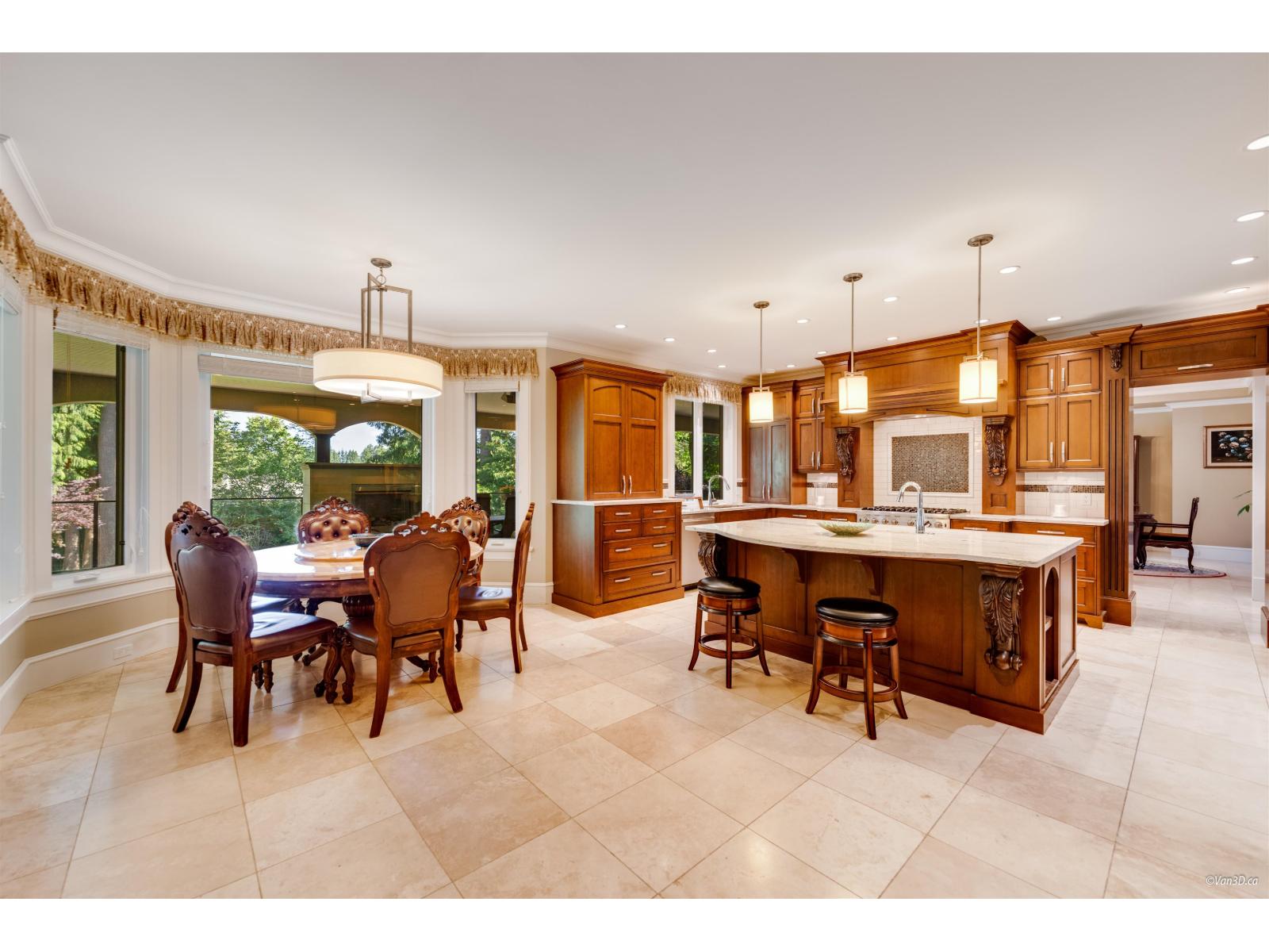 13939 28 Avenue Property Photo 11