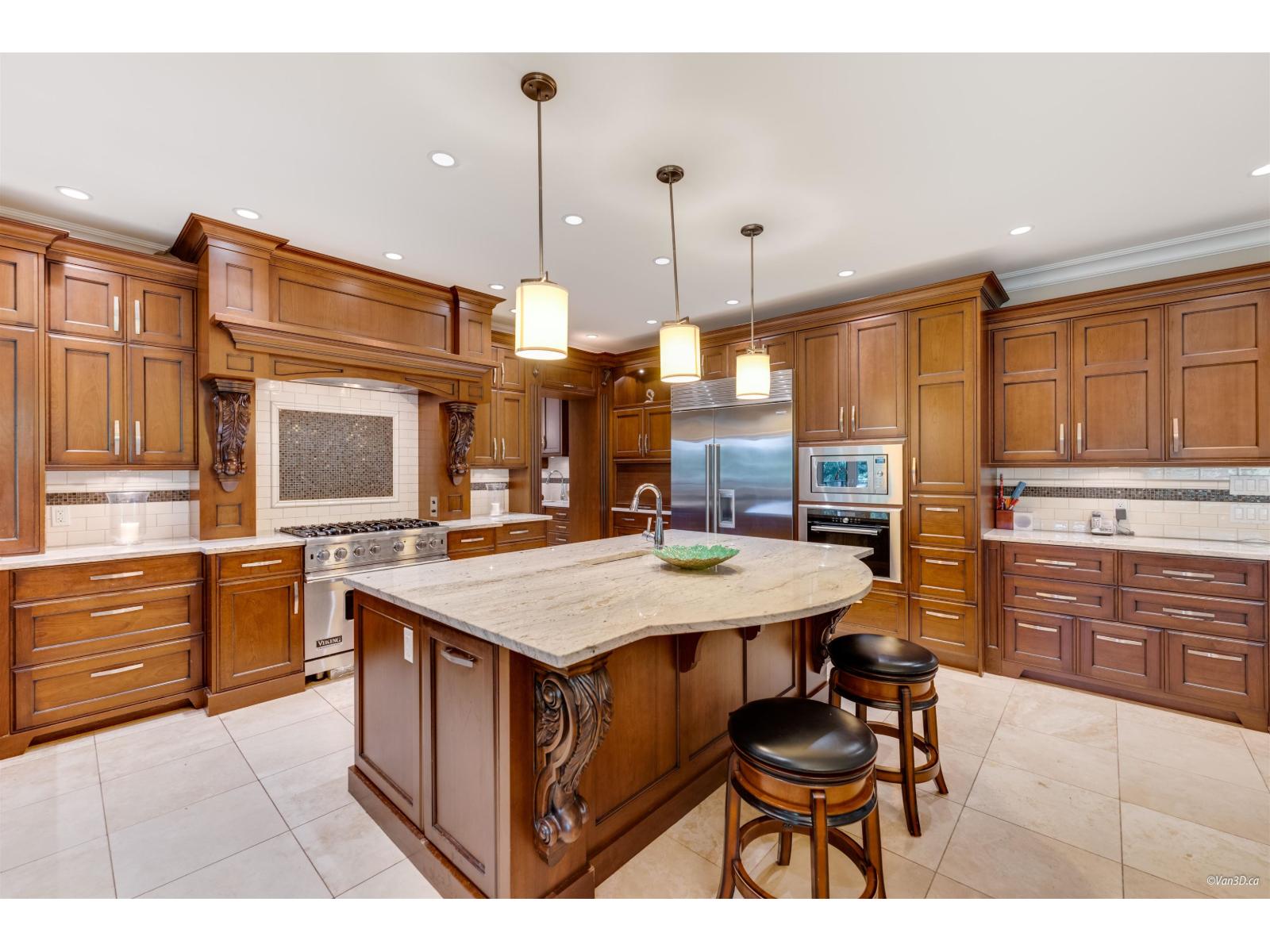 13939 28 Avenue Property Photo 12