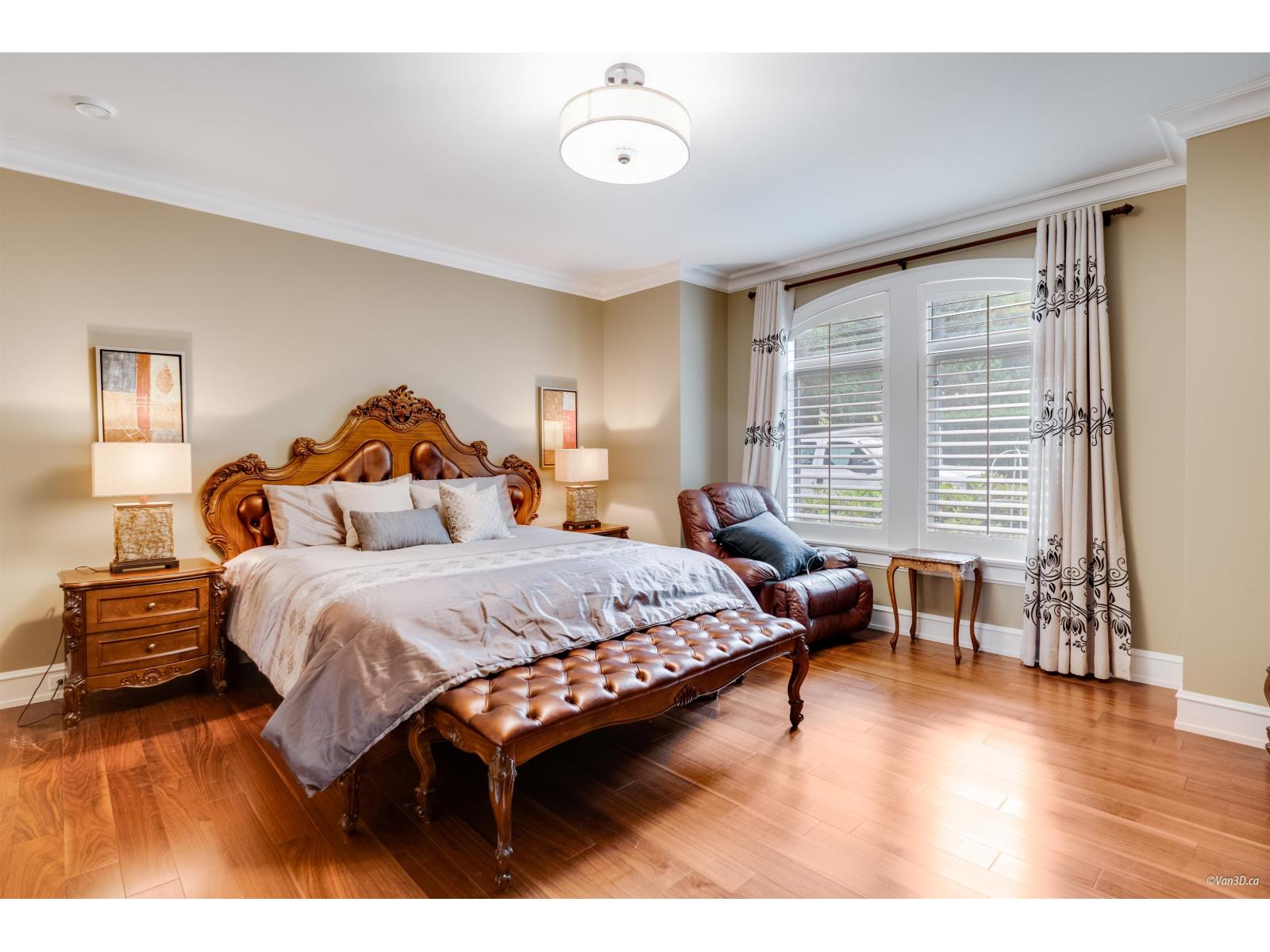 13939 28 Avenue Property Photo 15