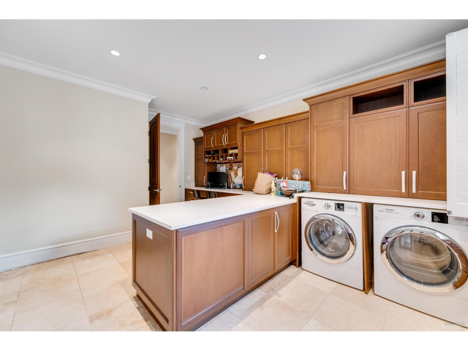 13939 28 Avenue Property Photo 17