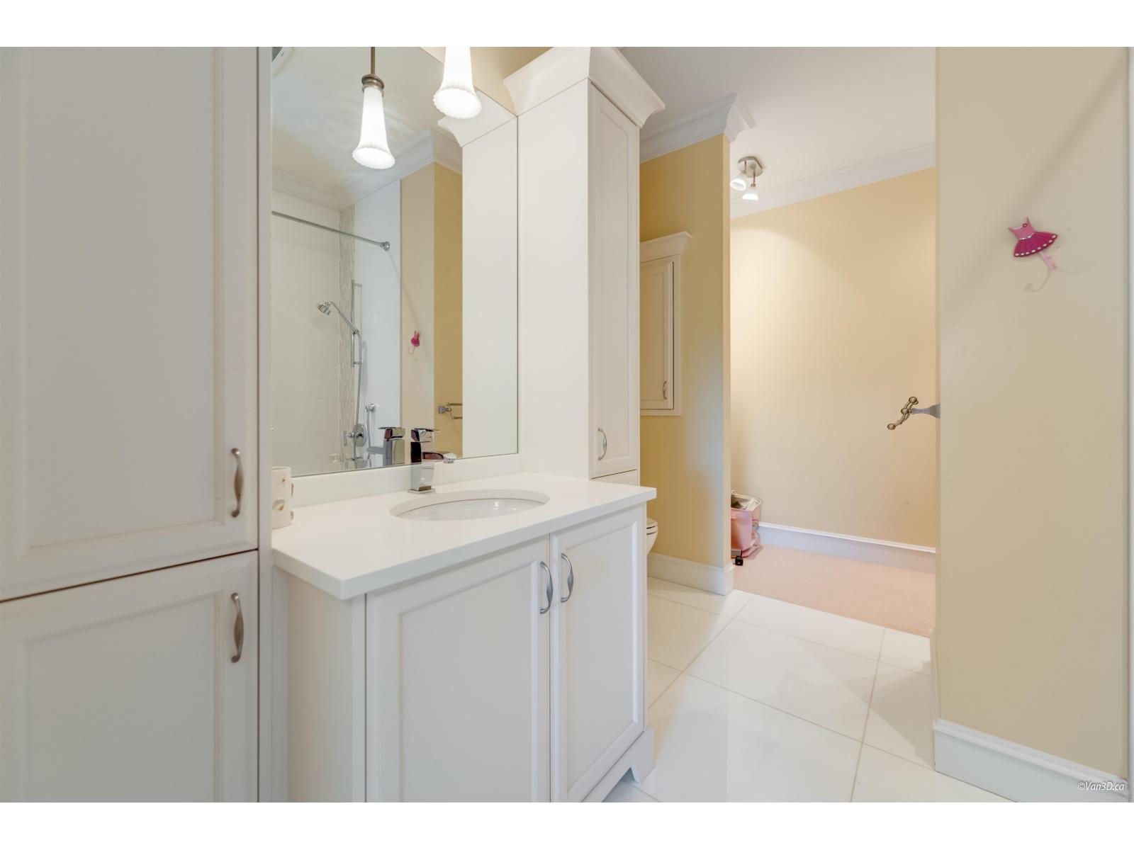 13939 28 Avenue Property Photo 23