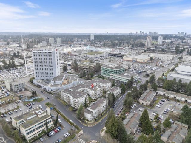 218 15268 105 Avenue Property Photo 12
