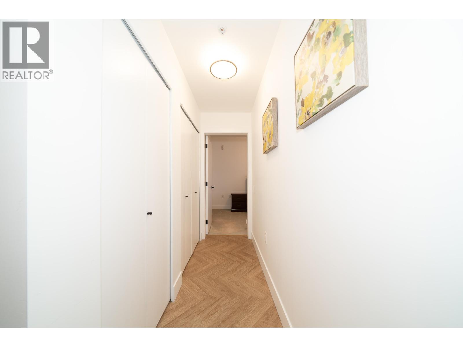 211 9228 Slopes Mews Property Photo 13