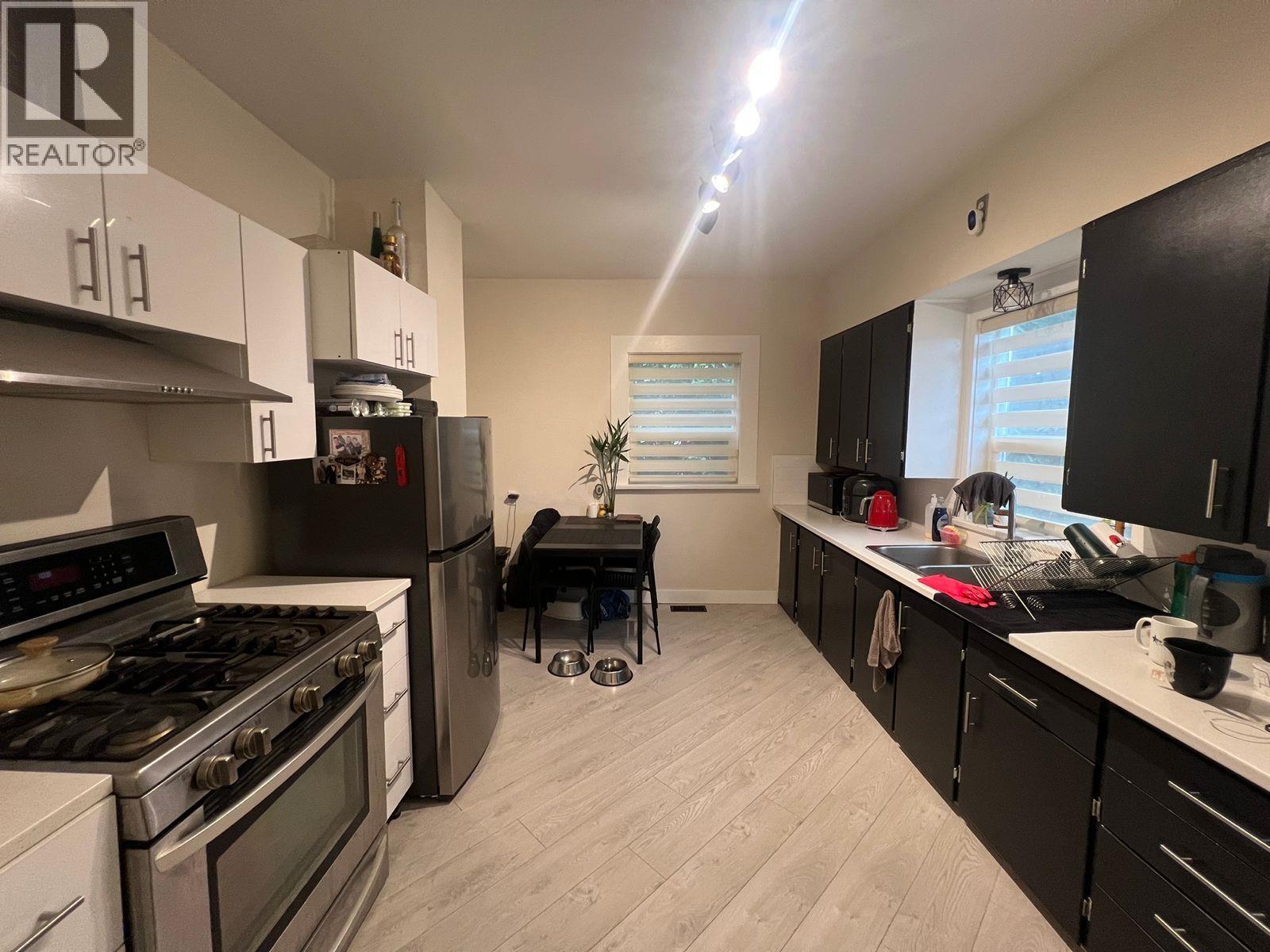 560 Springer Avenue Property Photo 3