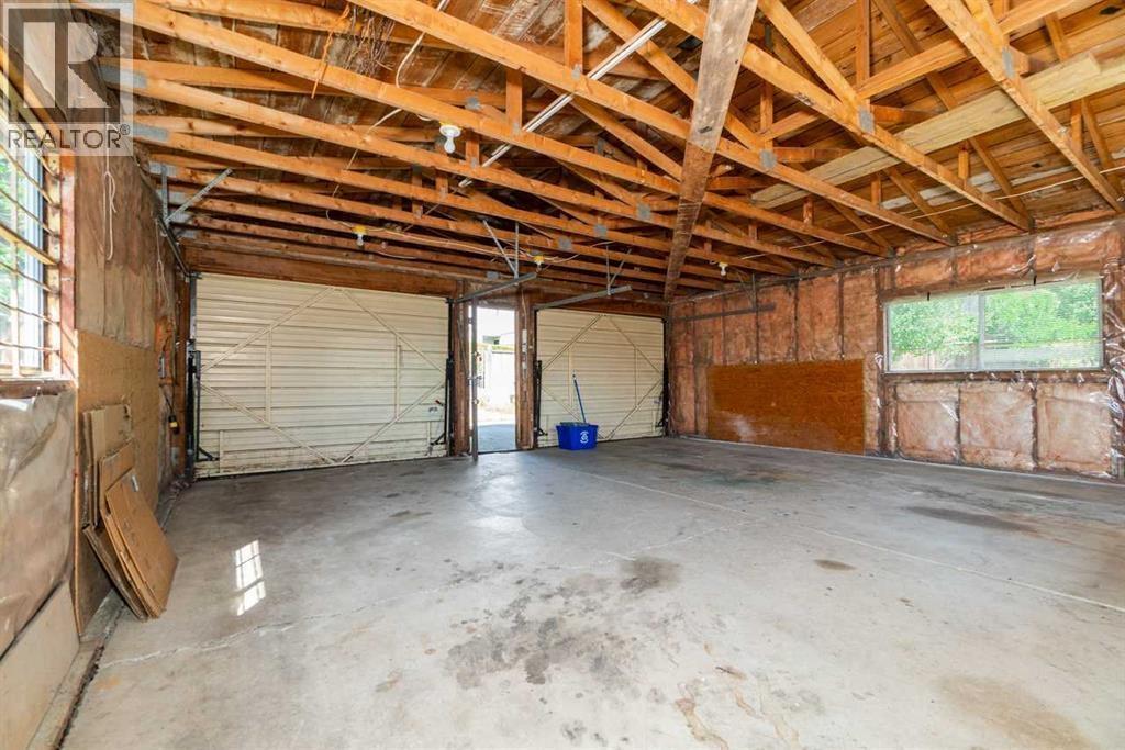 560 Springer Avenue Property Photo 13