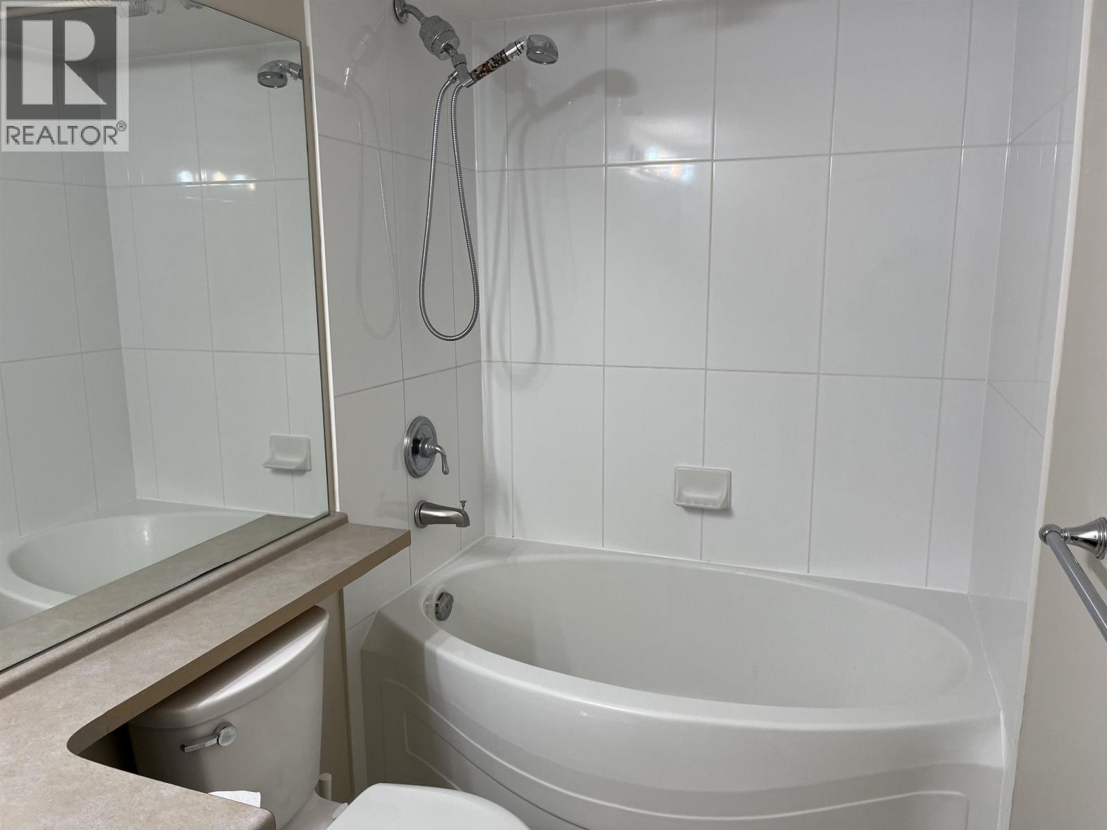 409 9319 University Crescent Property Photo 5