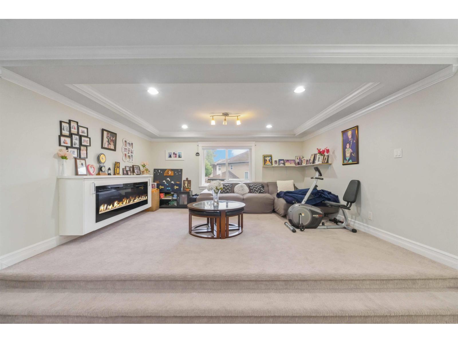 6168 126 Street Property Photo 13