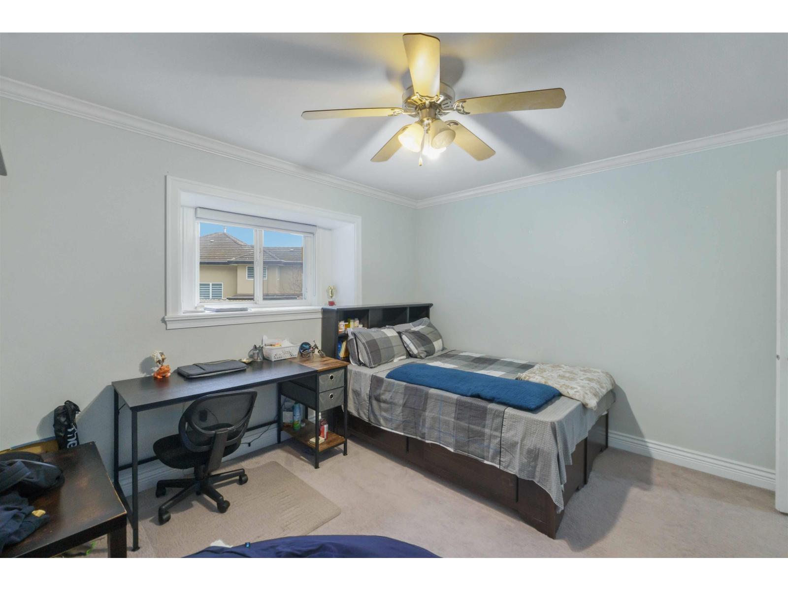 6168 126 Street Property Photo 19