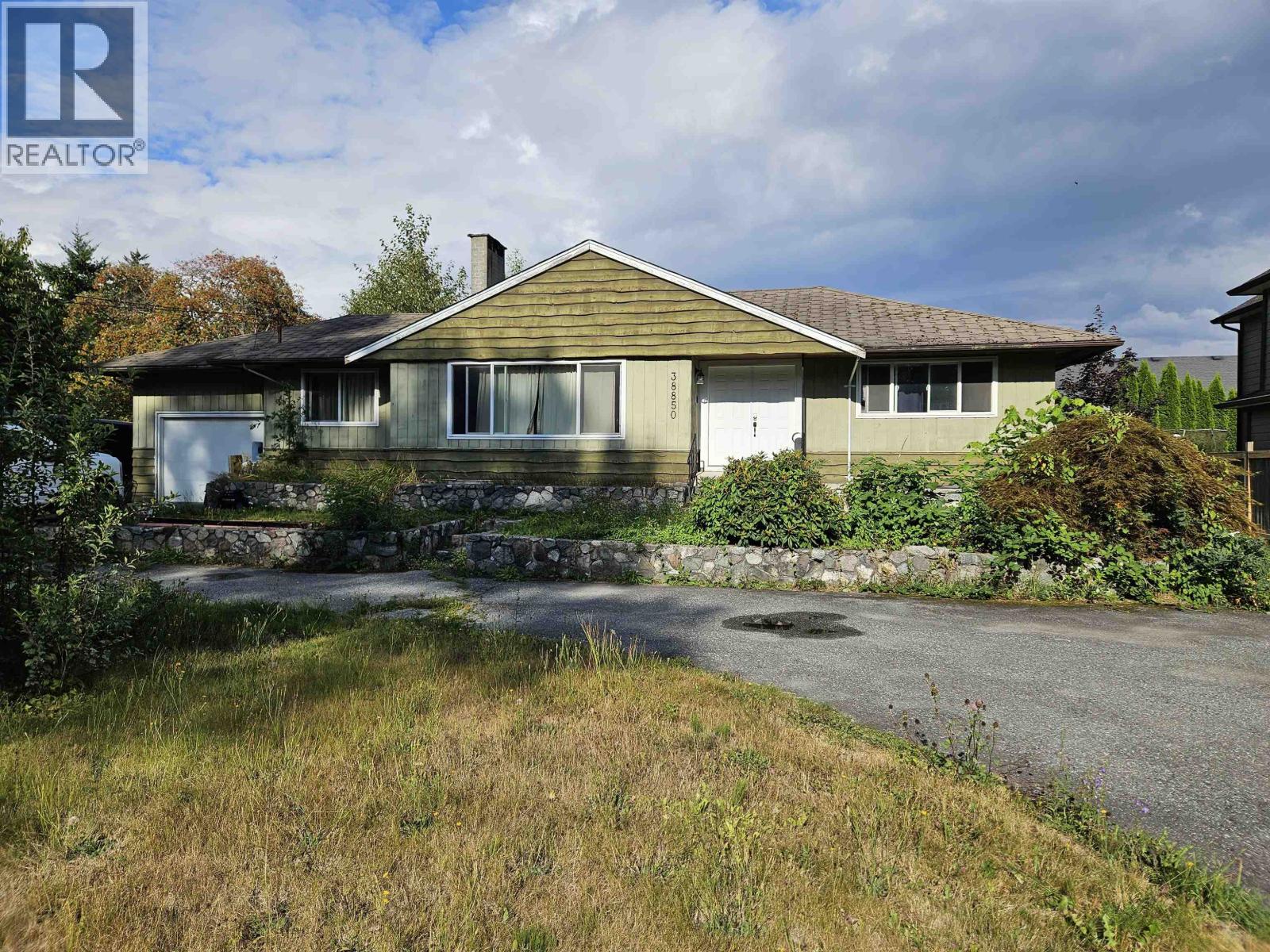 38850 Buckley Avenue Property Photo 2