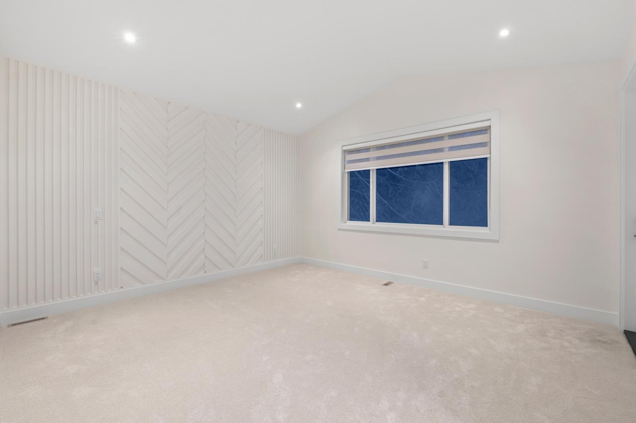 4 35133 Christina Place Property Photo 18
