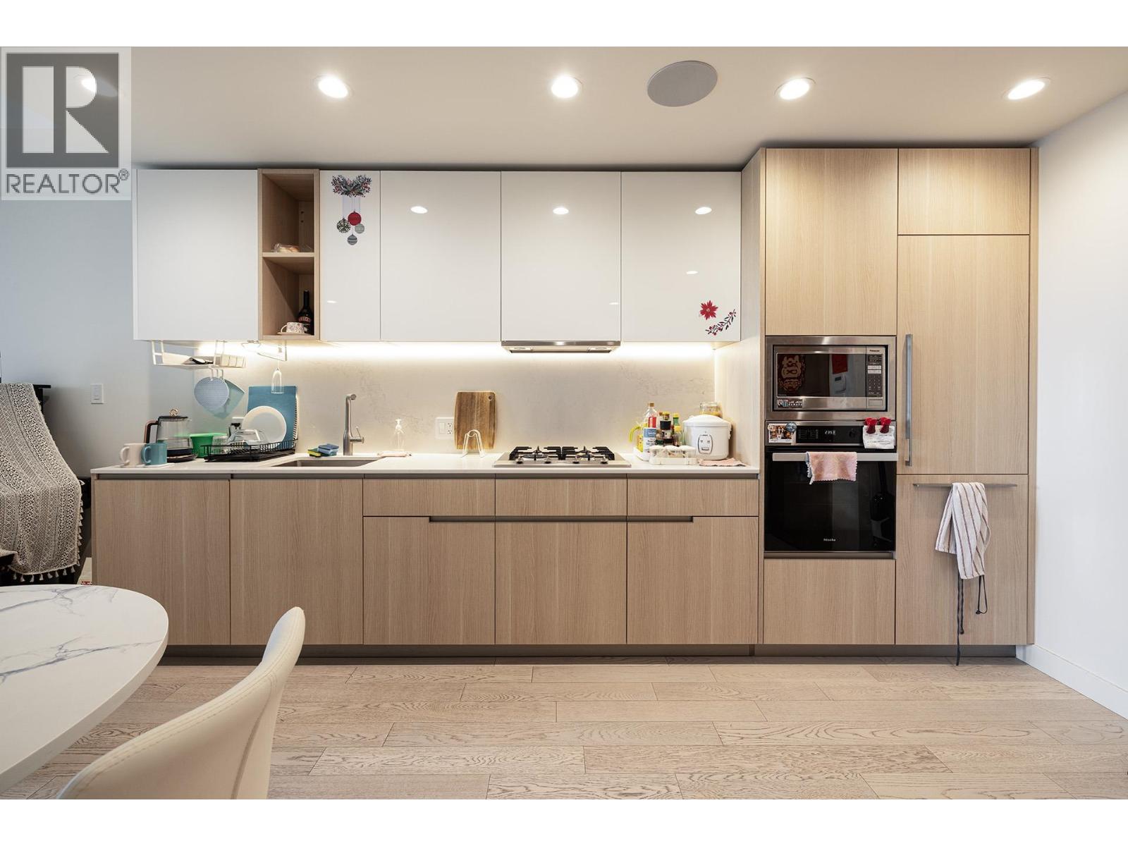 514 6811 Pearson Way Property Photo 4