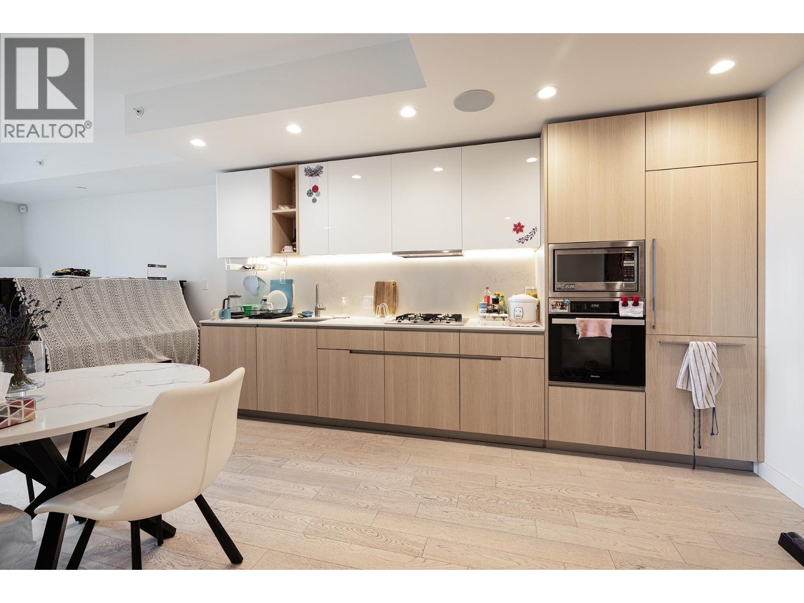 514 6811 Pearson Way Property Photo 5
