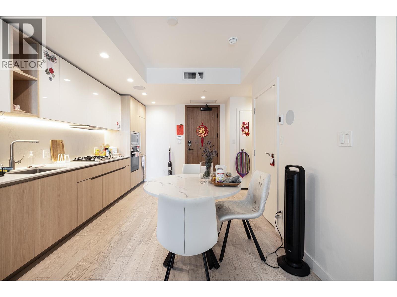 514 6811 Pearson Way Property Photo 10