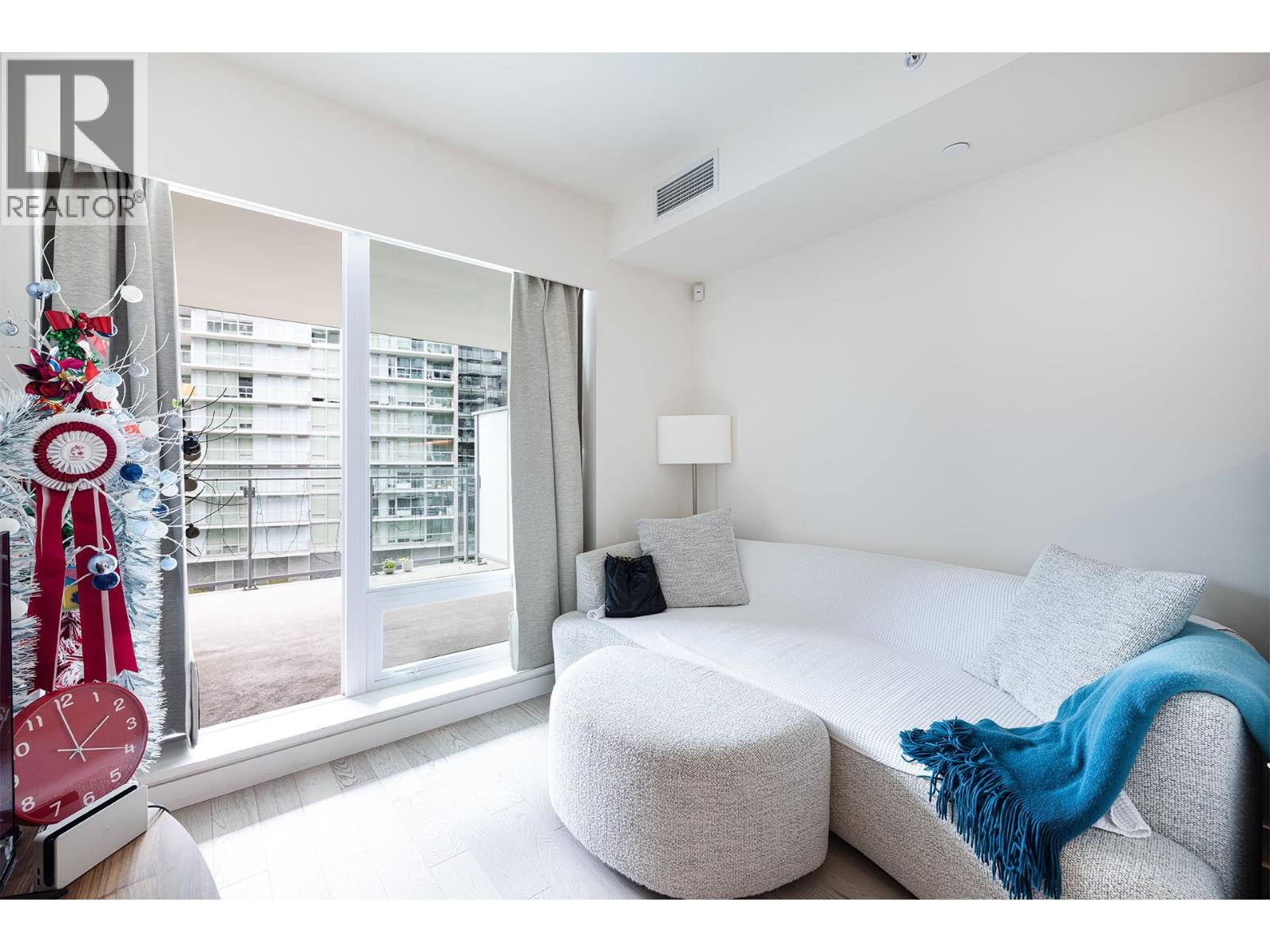 514 6811 Pearson Way Property Photo 11
