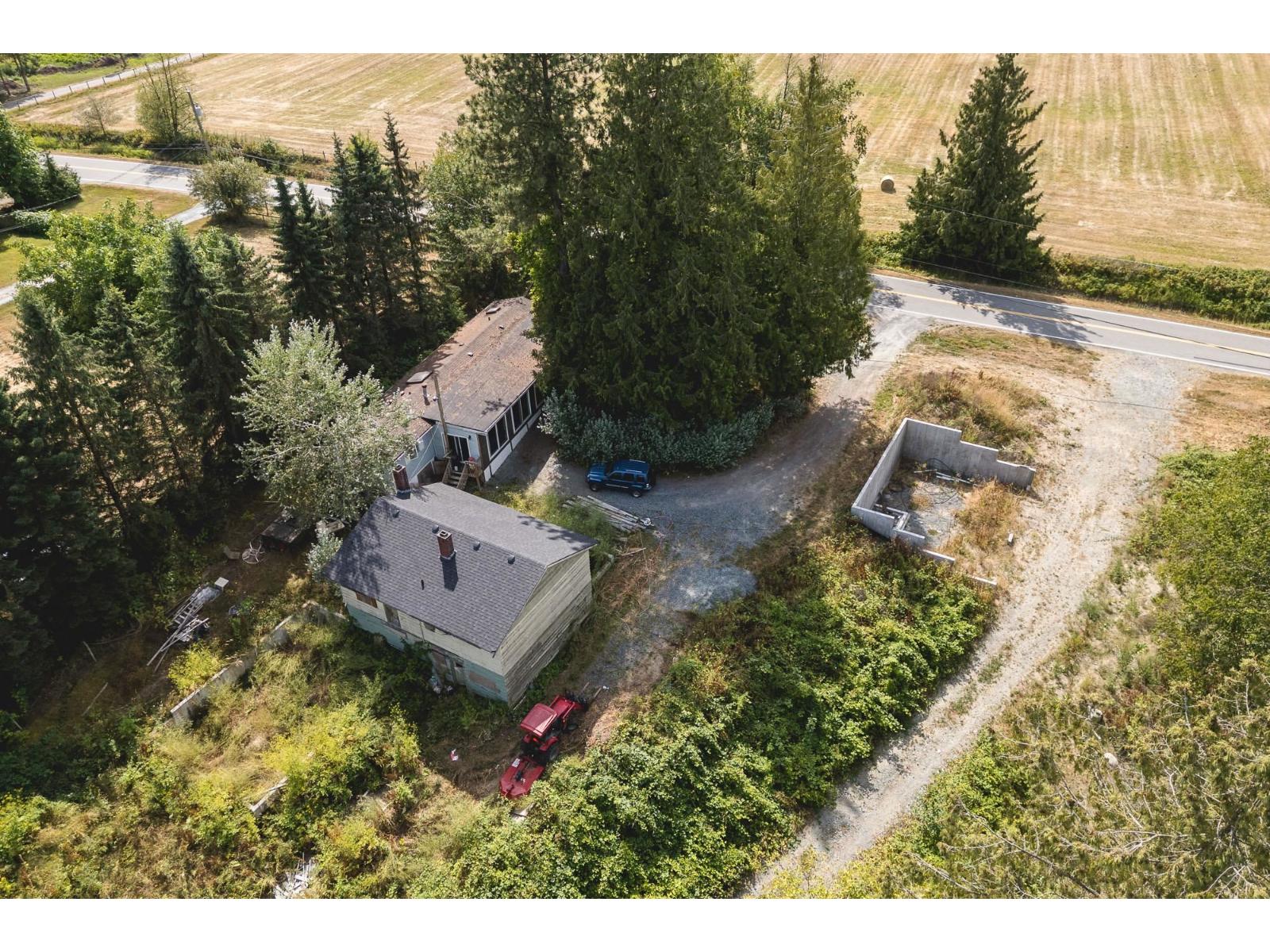 488 240 Street Property Photo 5
