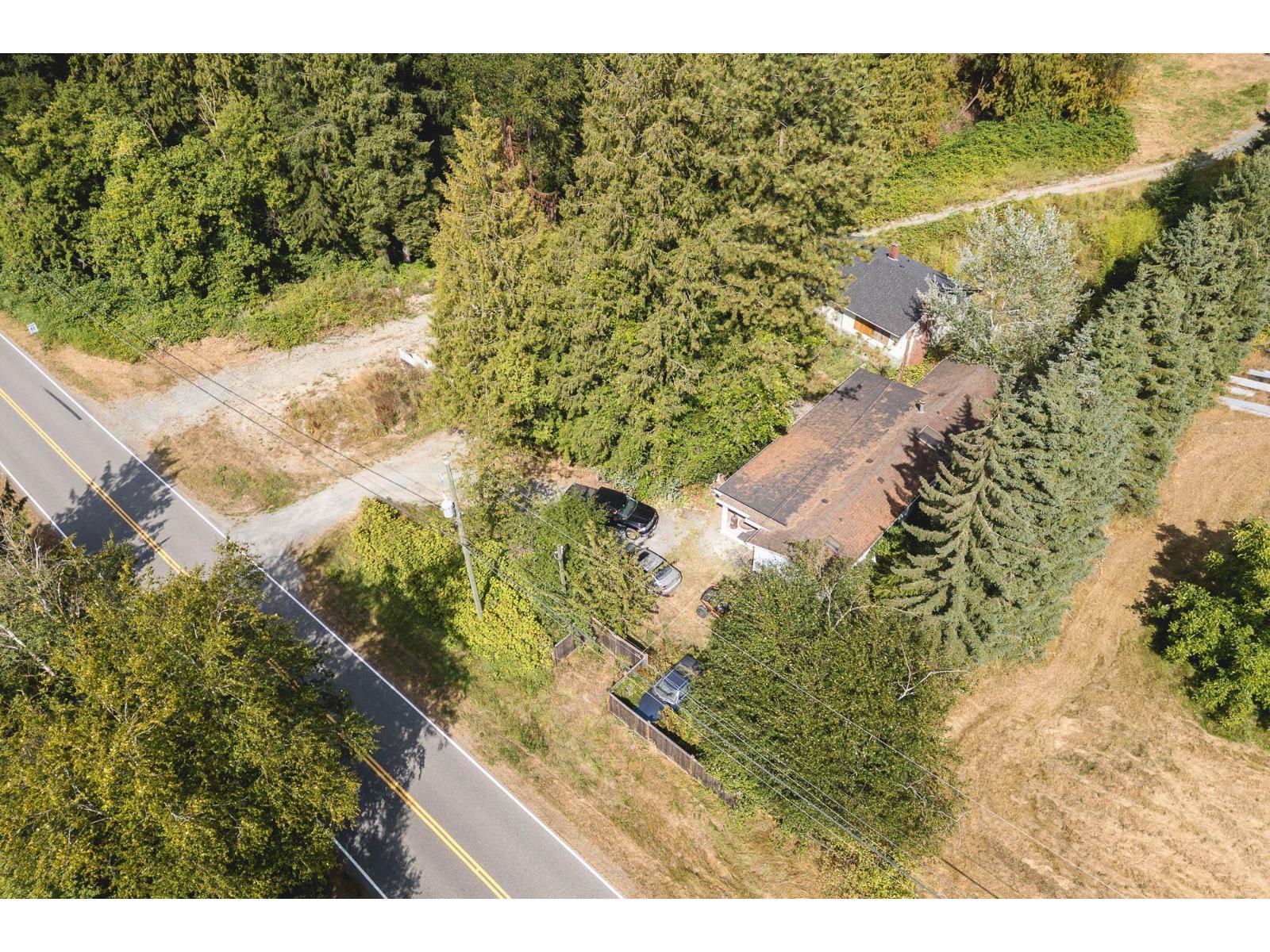 488 240 Street Property Photo 6