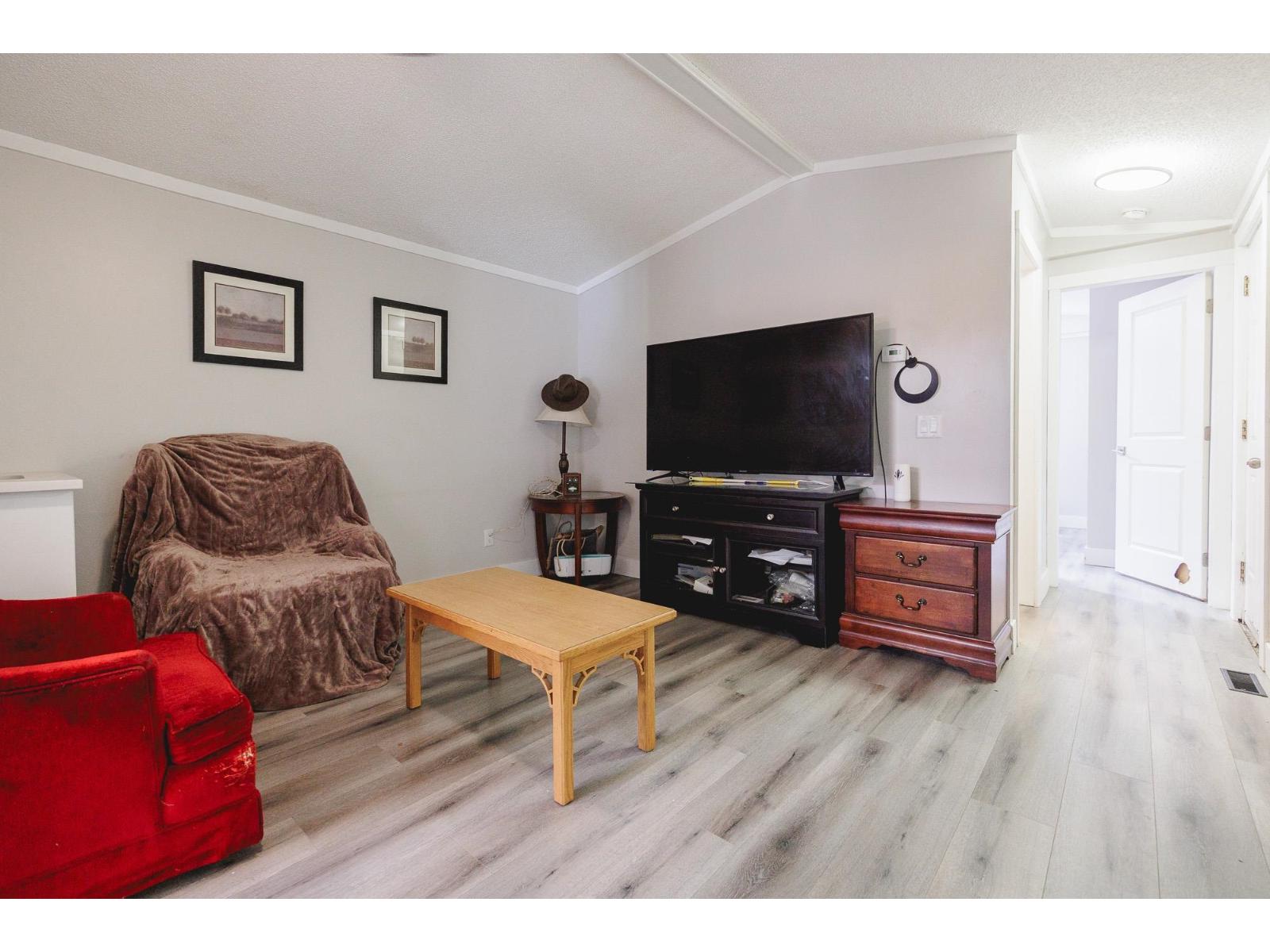 488 240 Street Property Photo 14