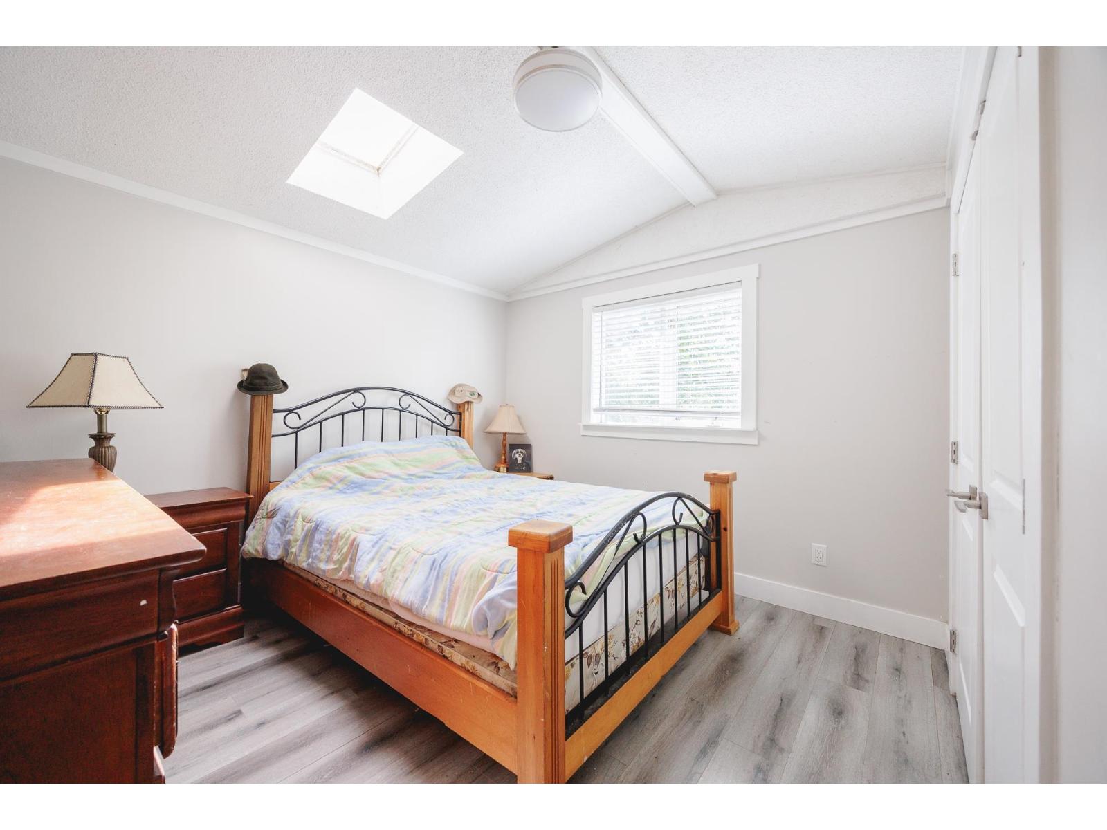 488 240 Street Property Photo 15