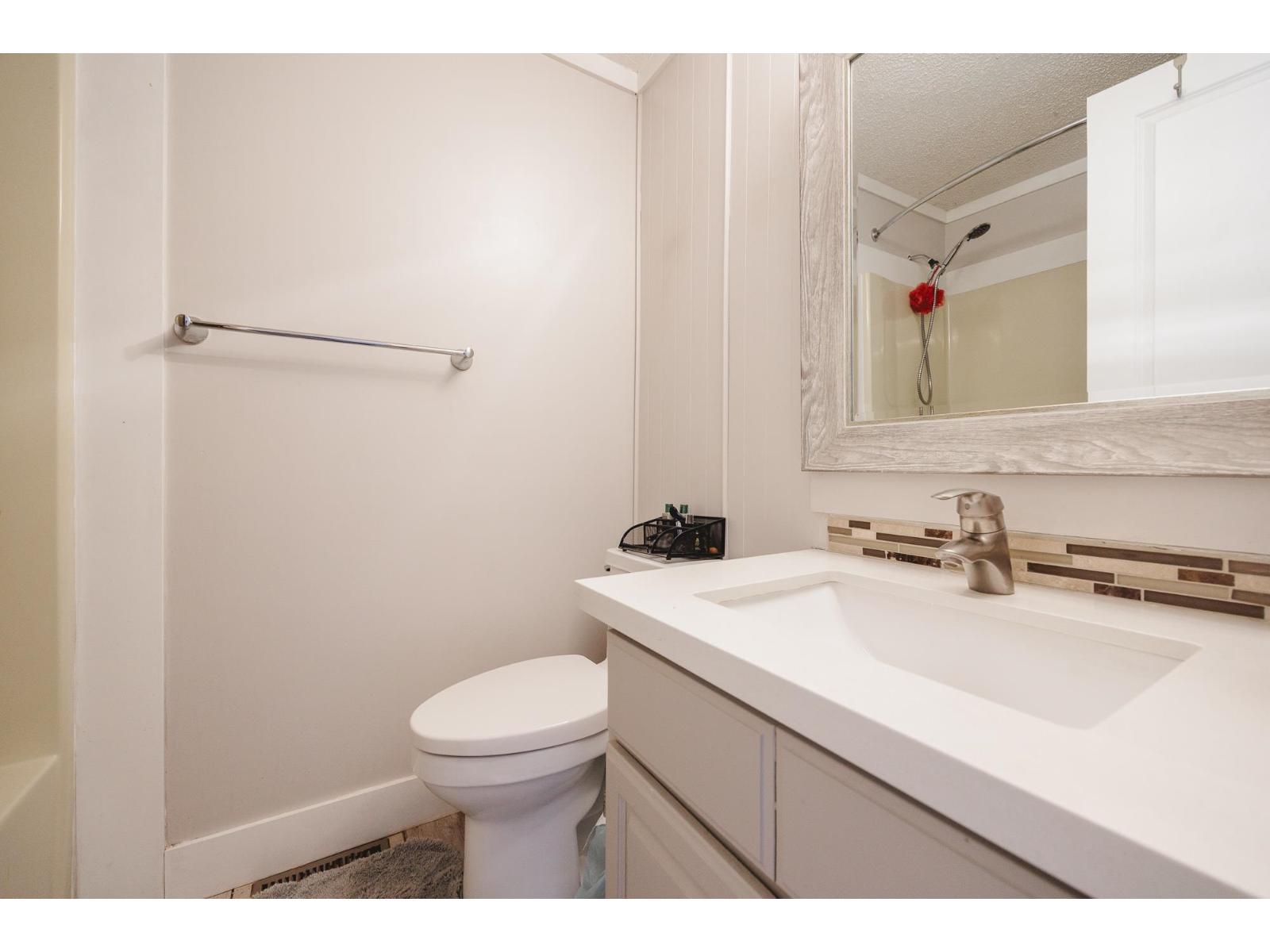 488 240 Street Property Photo 18