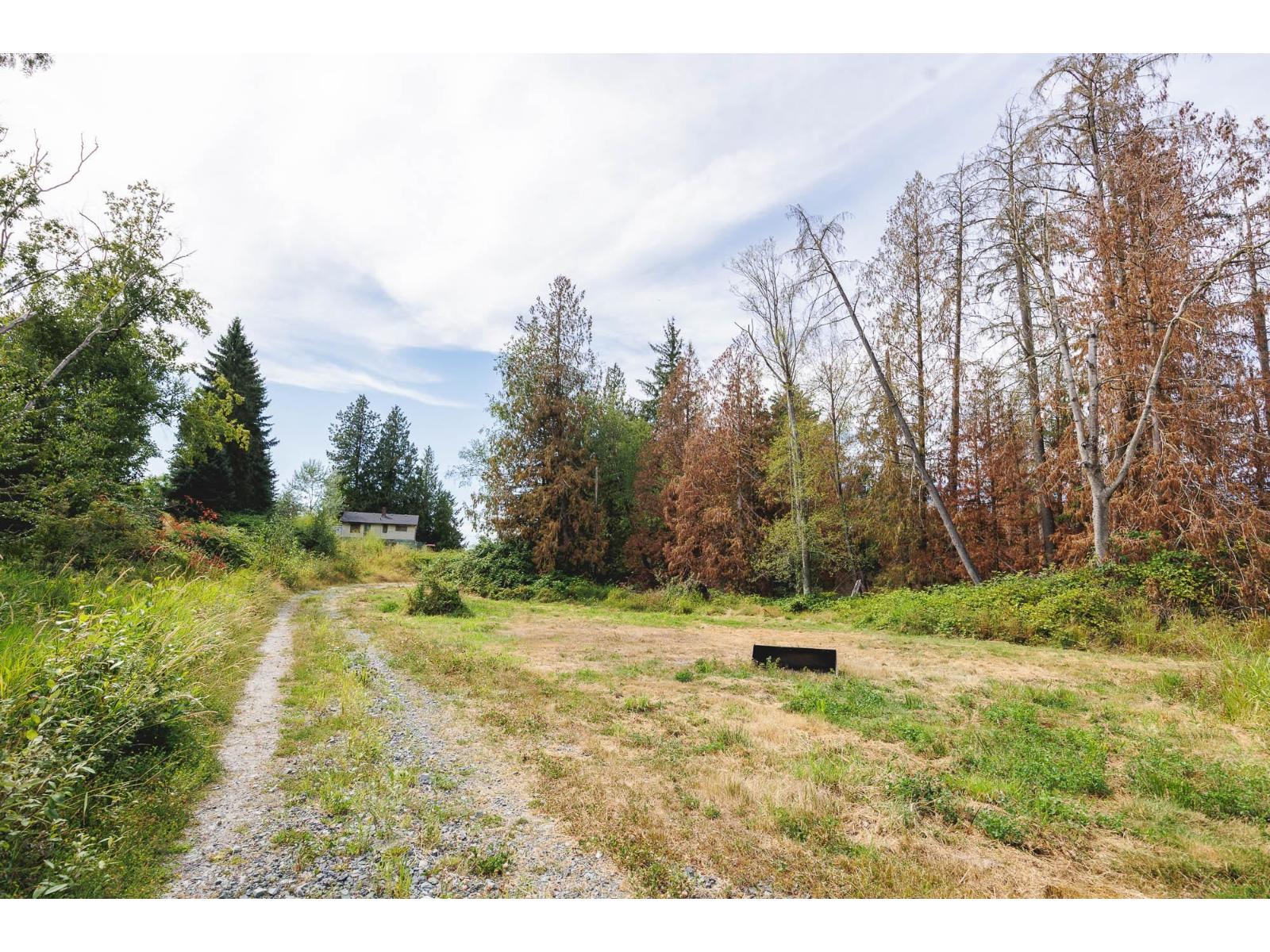 488 240 Street Property Photo 23