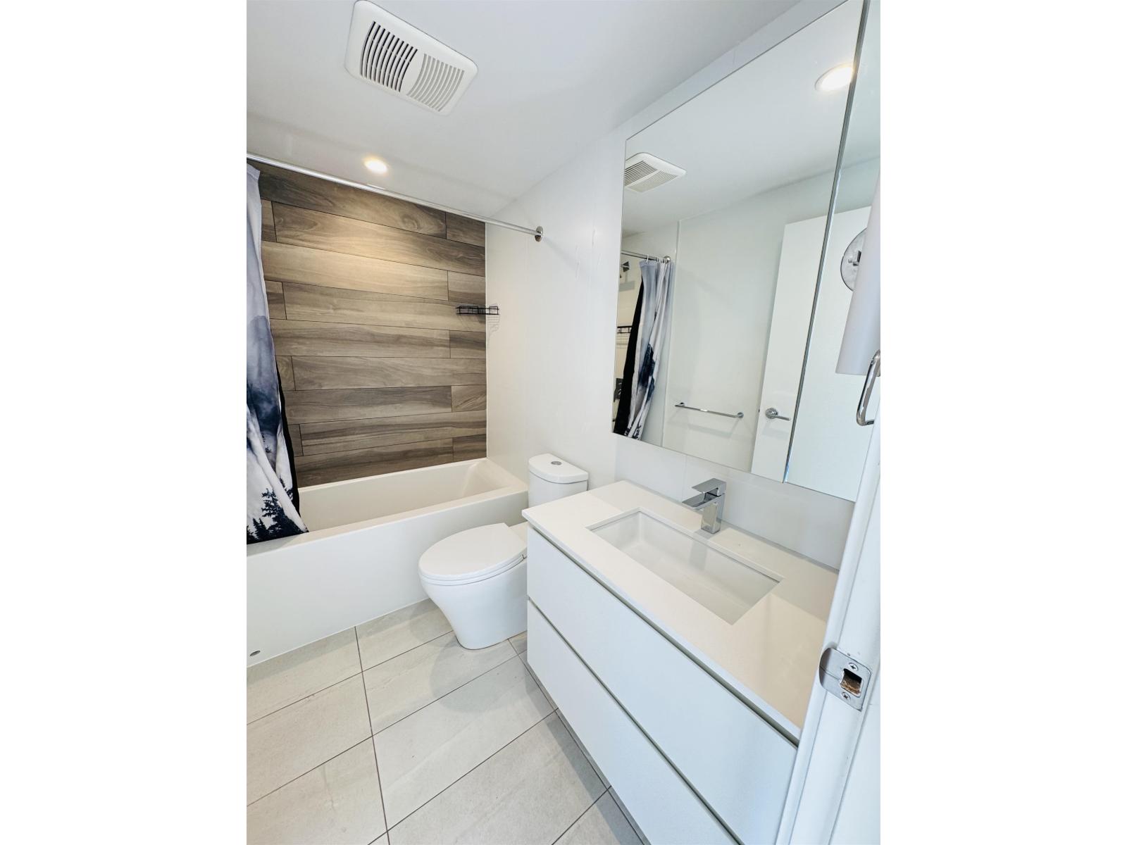 3102 13615 Fraser Highway Property Photo 6