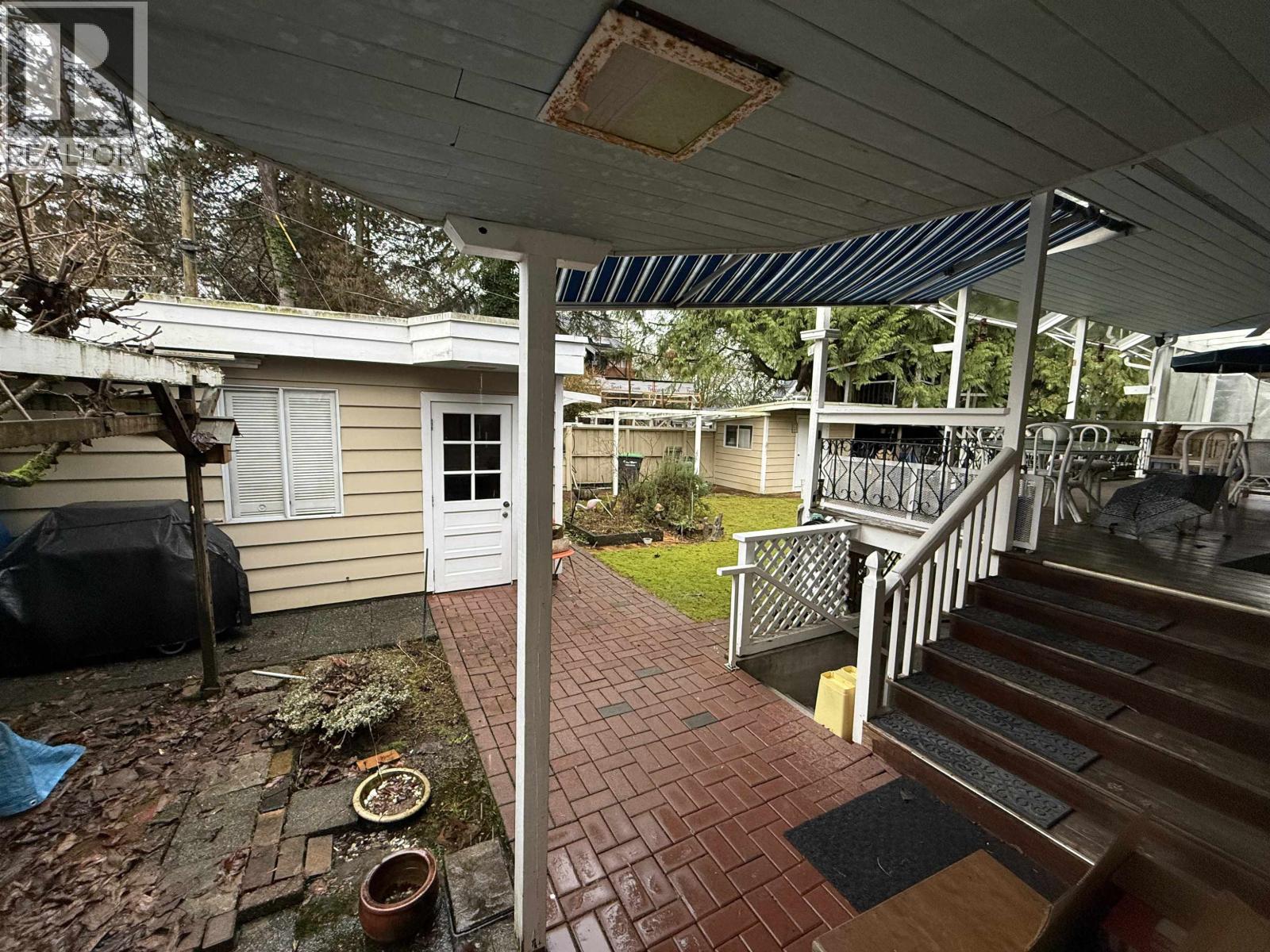 1668 Nanton Avenue Property Photo 2