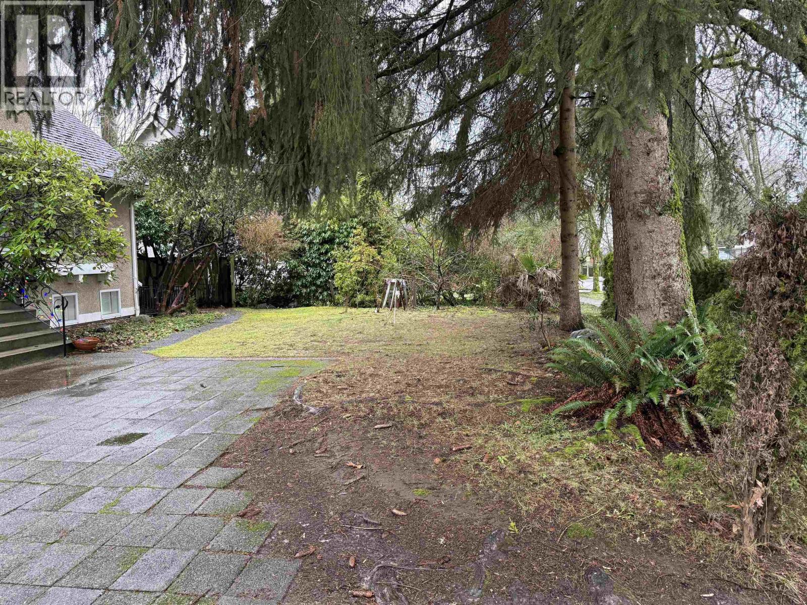 1668 Nanton Avenue Property Photo 3